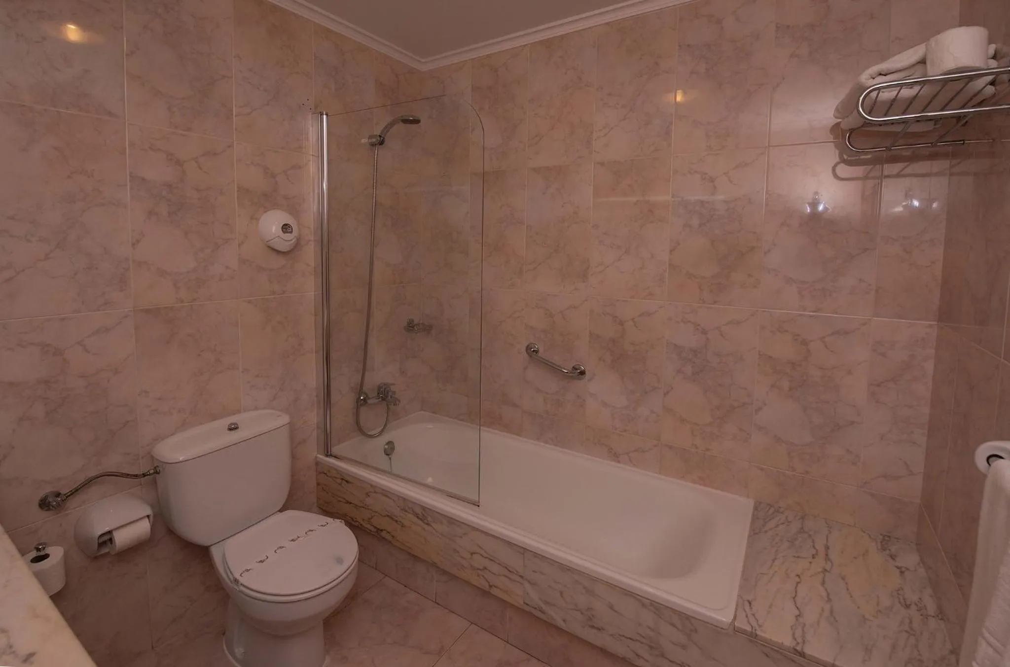 Bathroom in Hotel Sablón