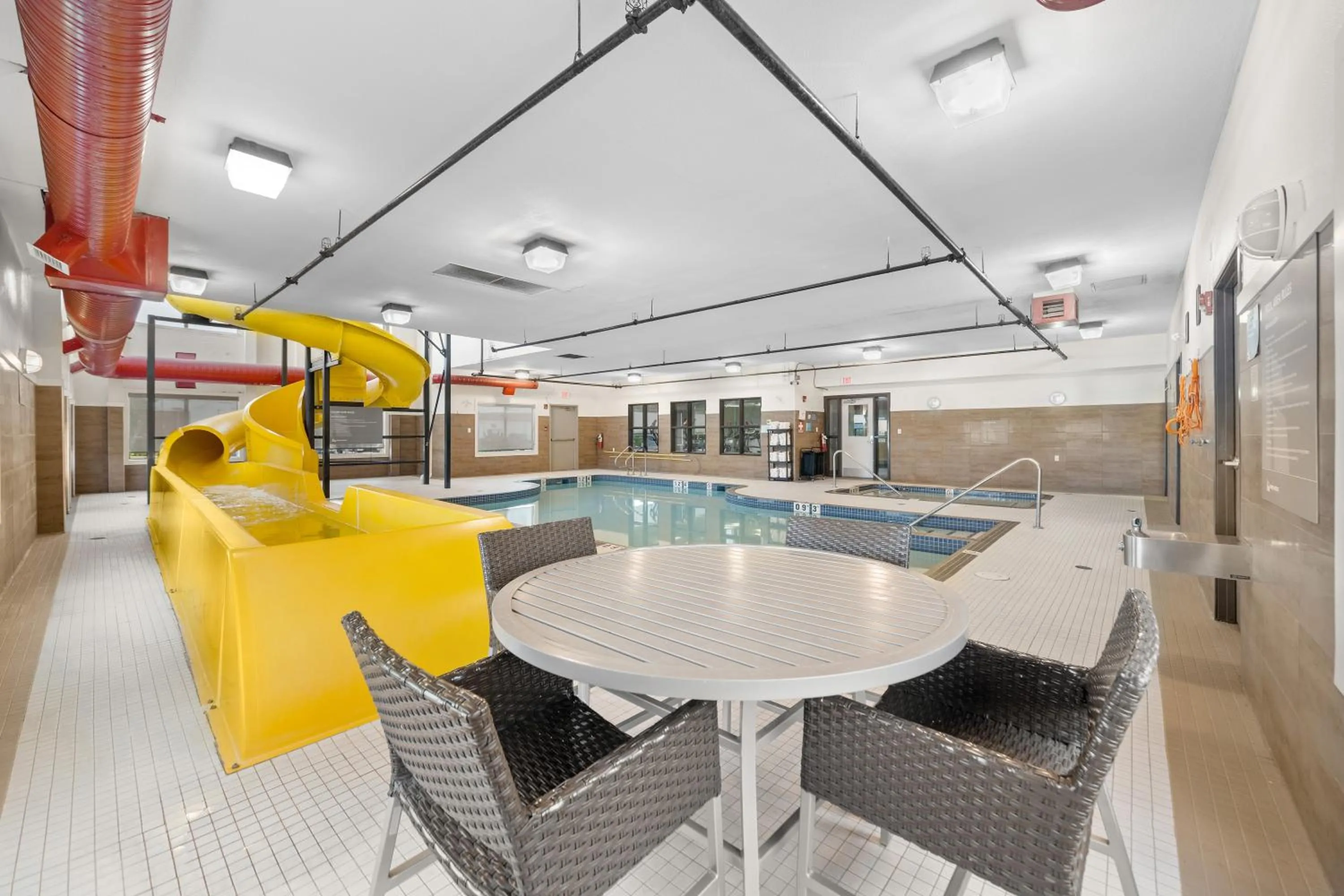 Home Inn and Suites Lloydminster