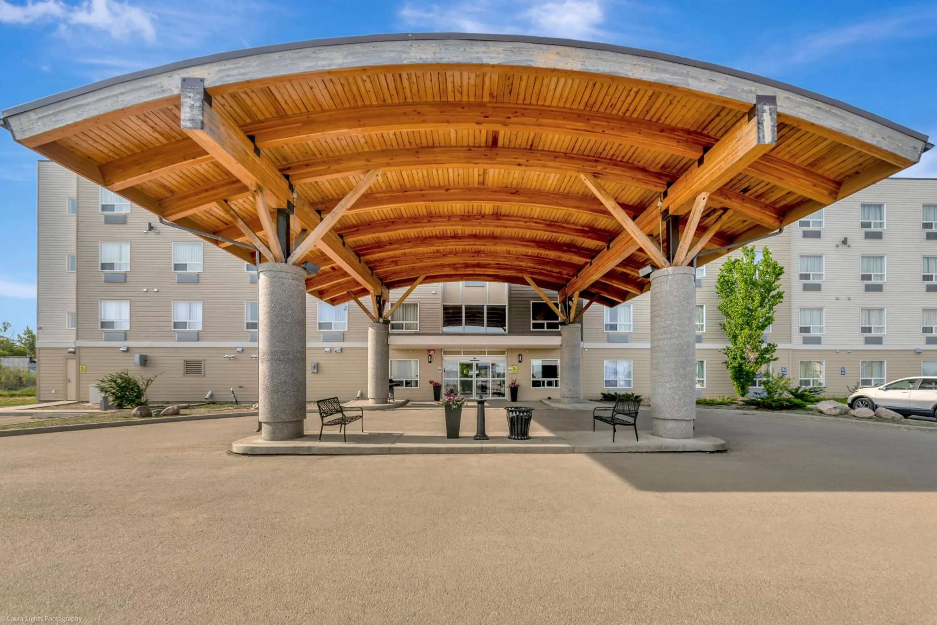 Home Inn and Suites Lloydminster