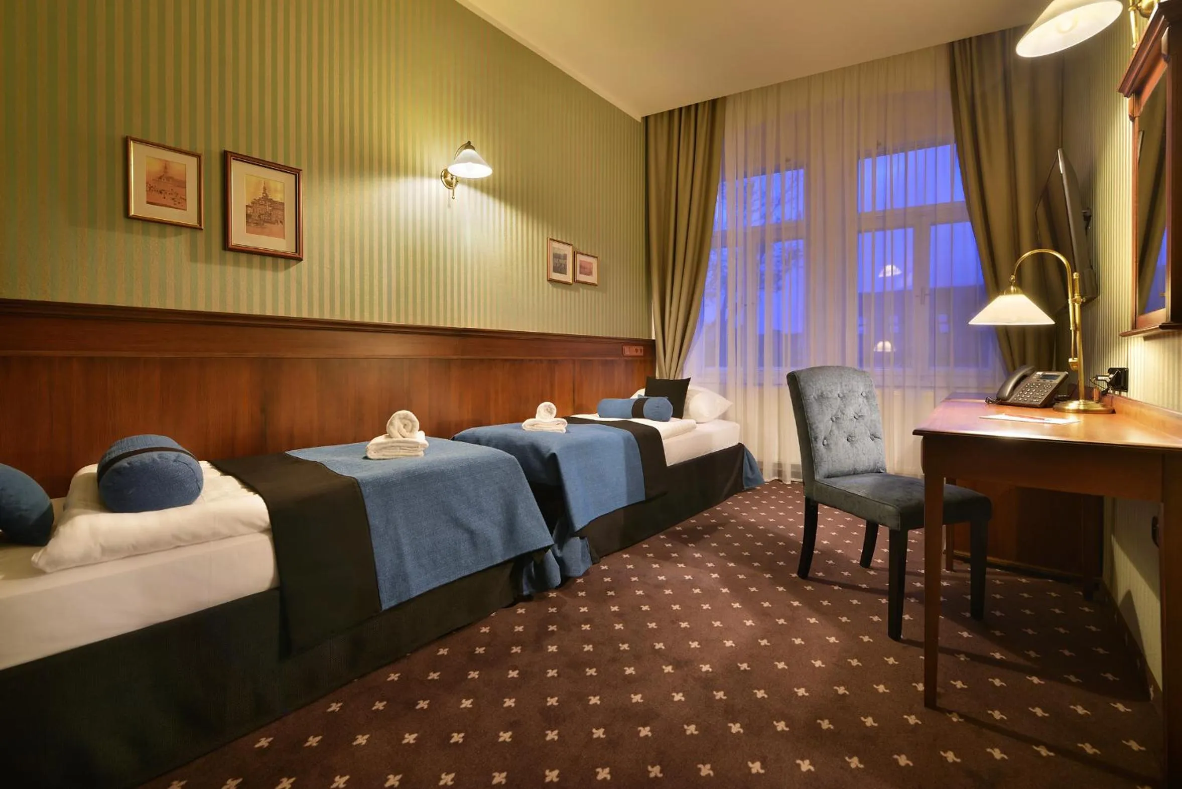 Bed in City Hotel Morris