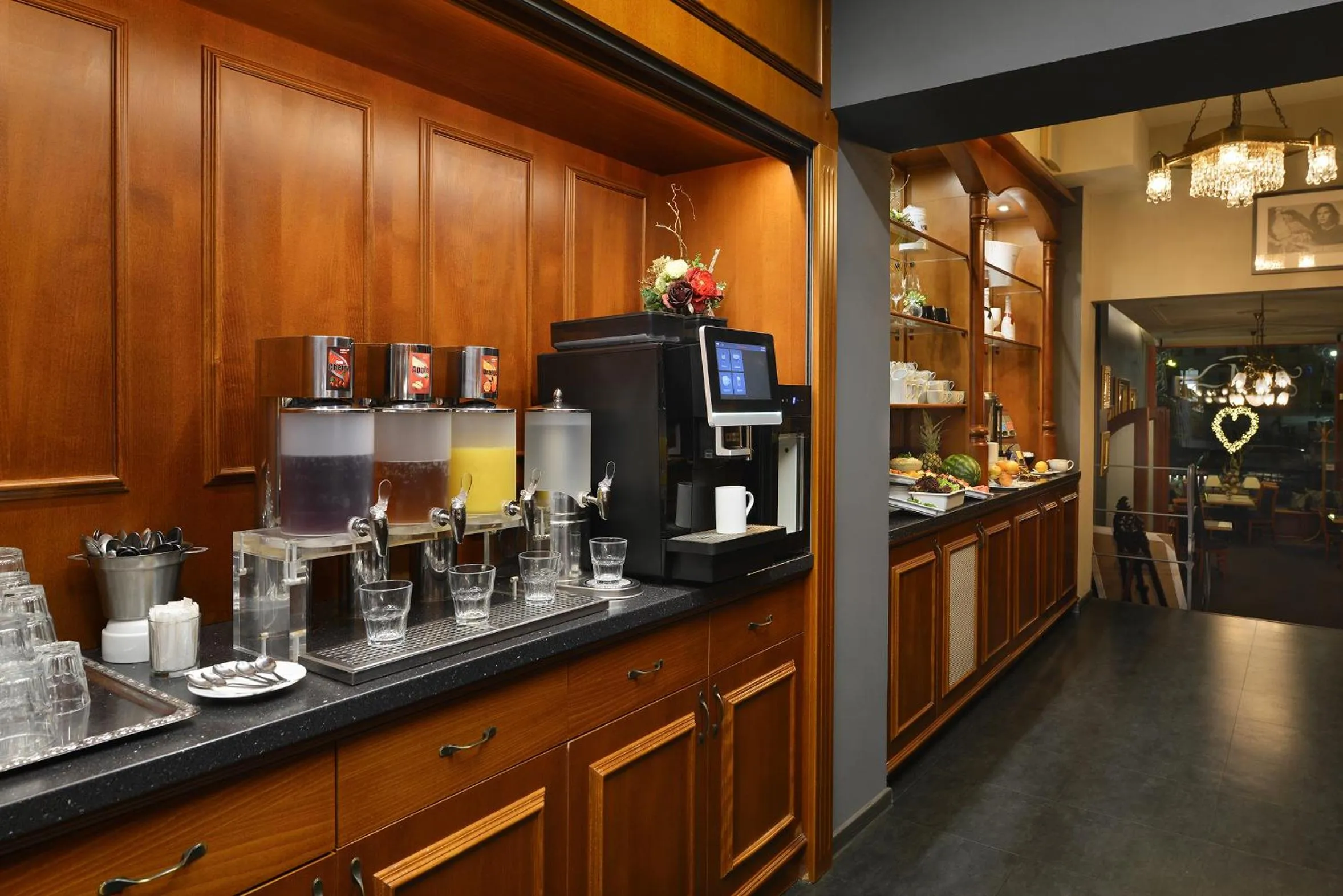 Breakfast in City Hotel Morris