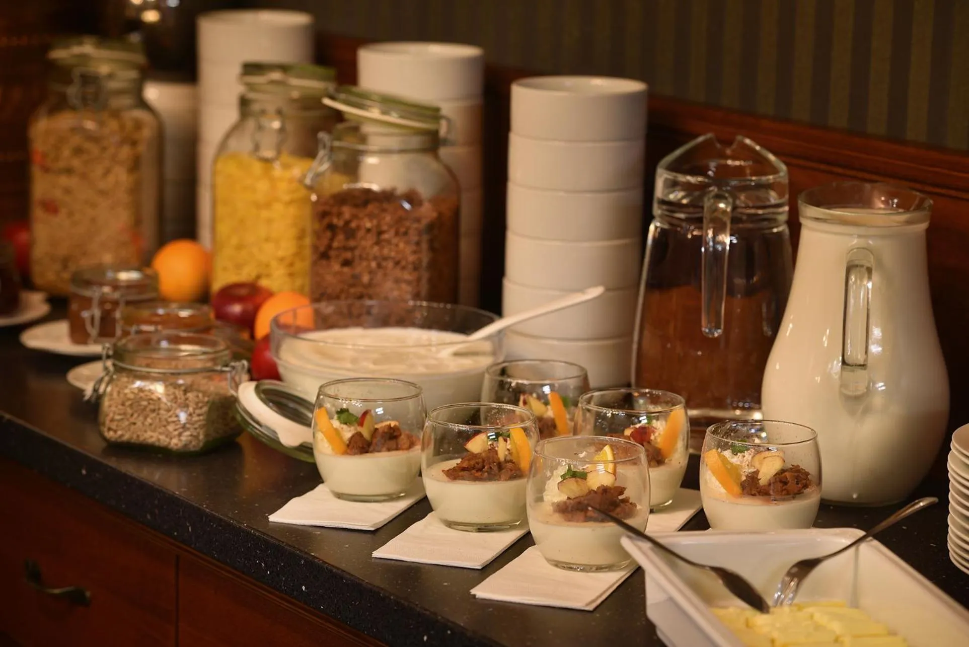 Buffet breakfast in City Hotel Morris