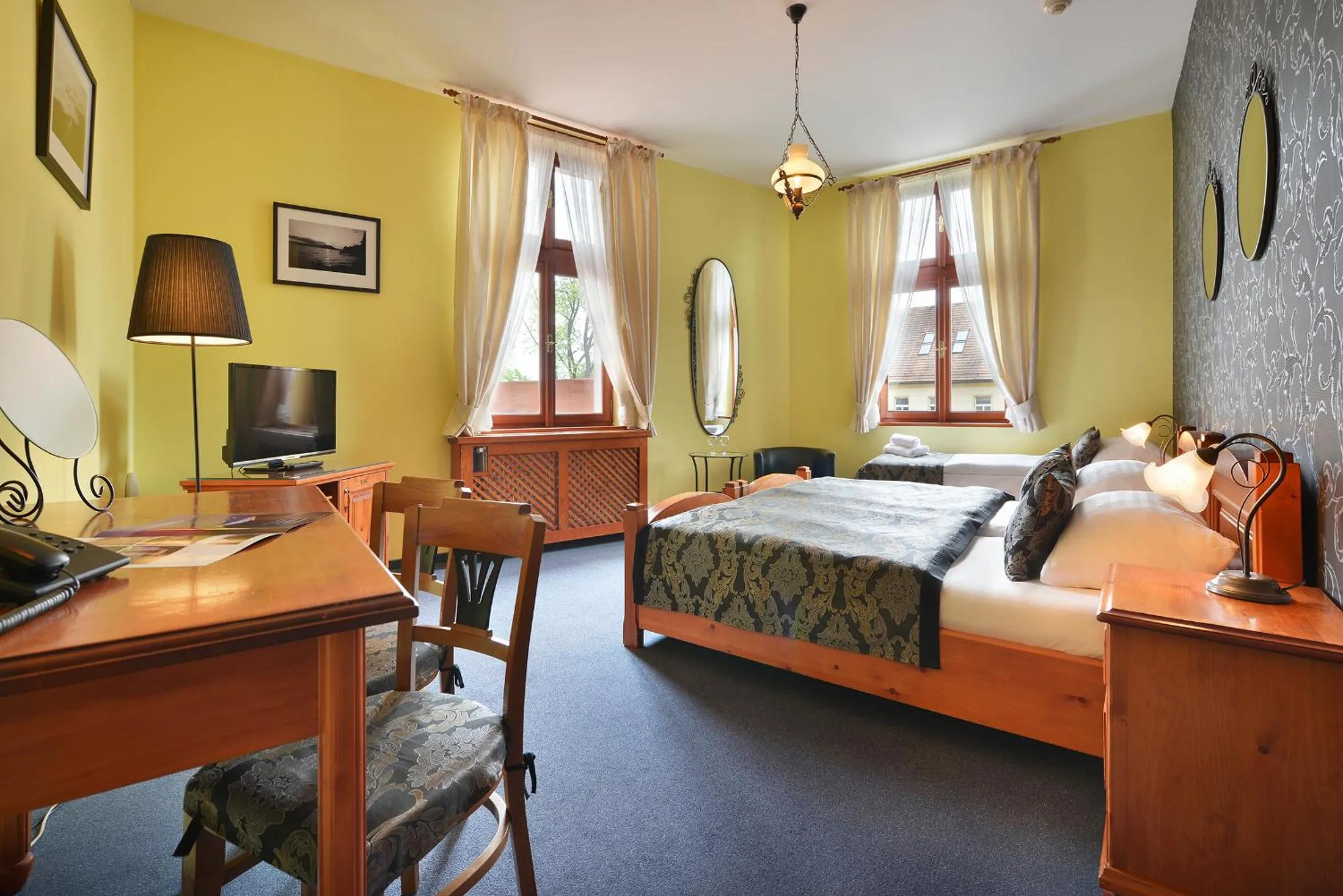 Bed in City Hotel Morris