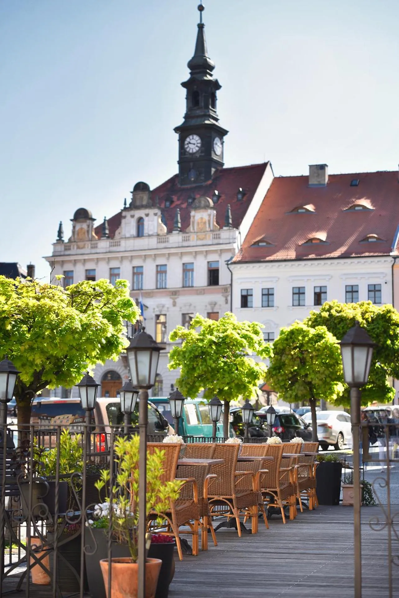 Restaurant/places to eat in City Hotel Morris