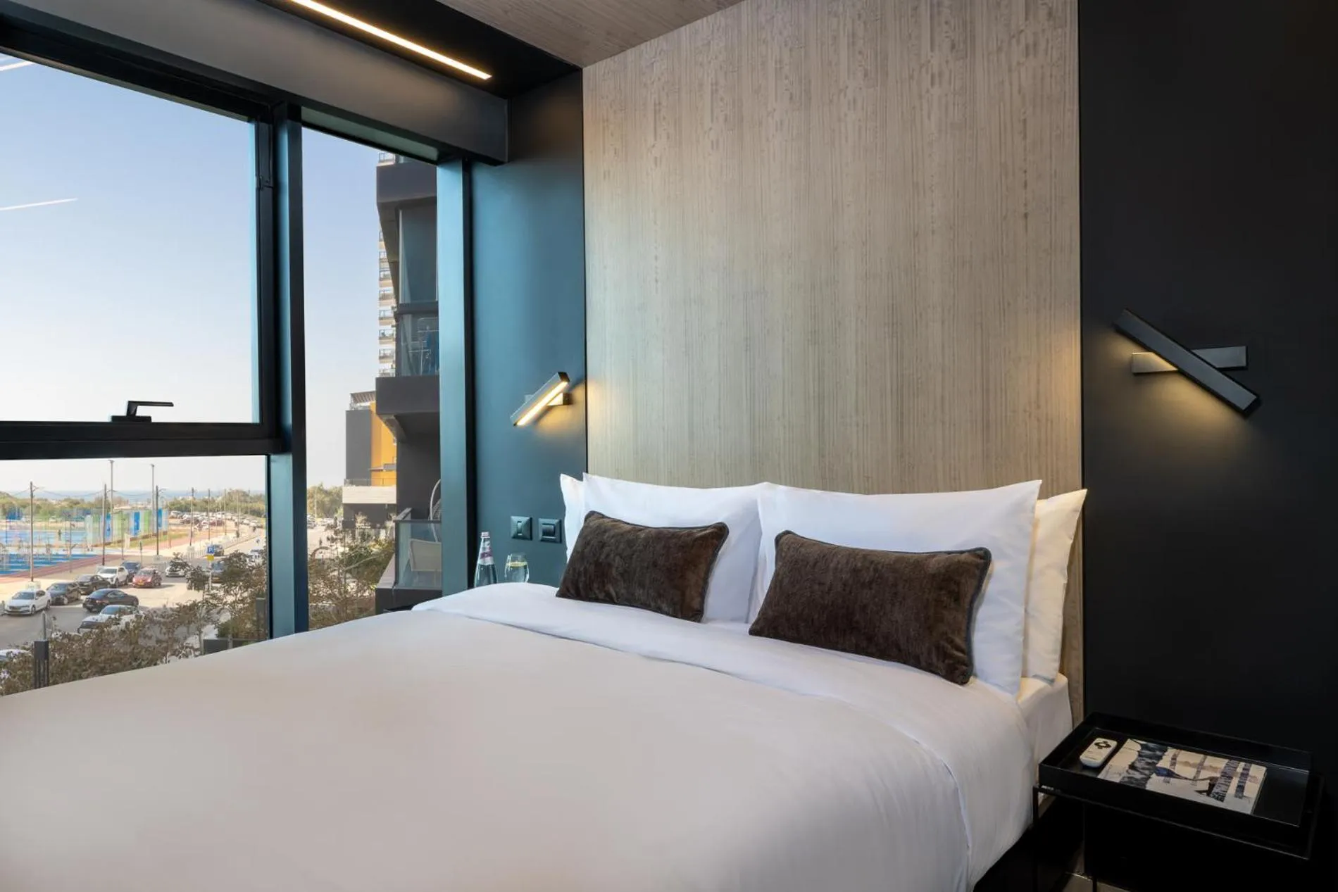 Bed in master Bat Yam