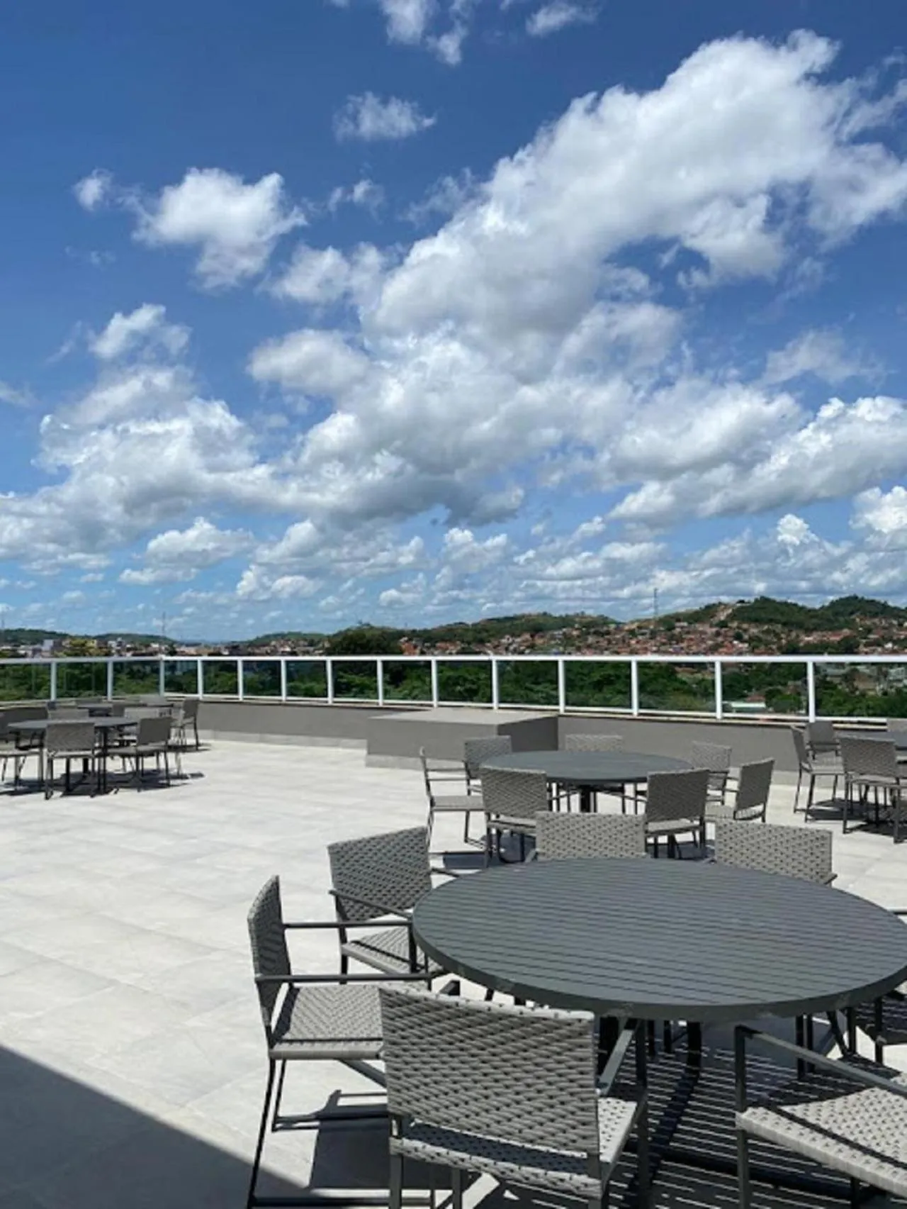 Property building in Maper Ouro - by Easy Hotéis