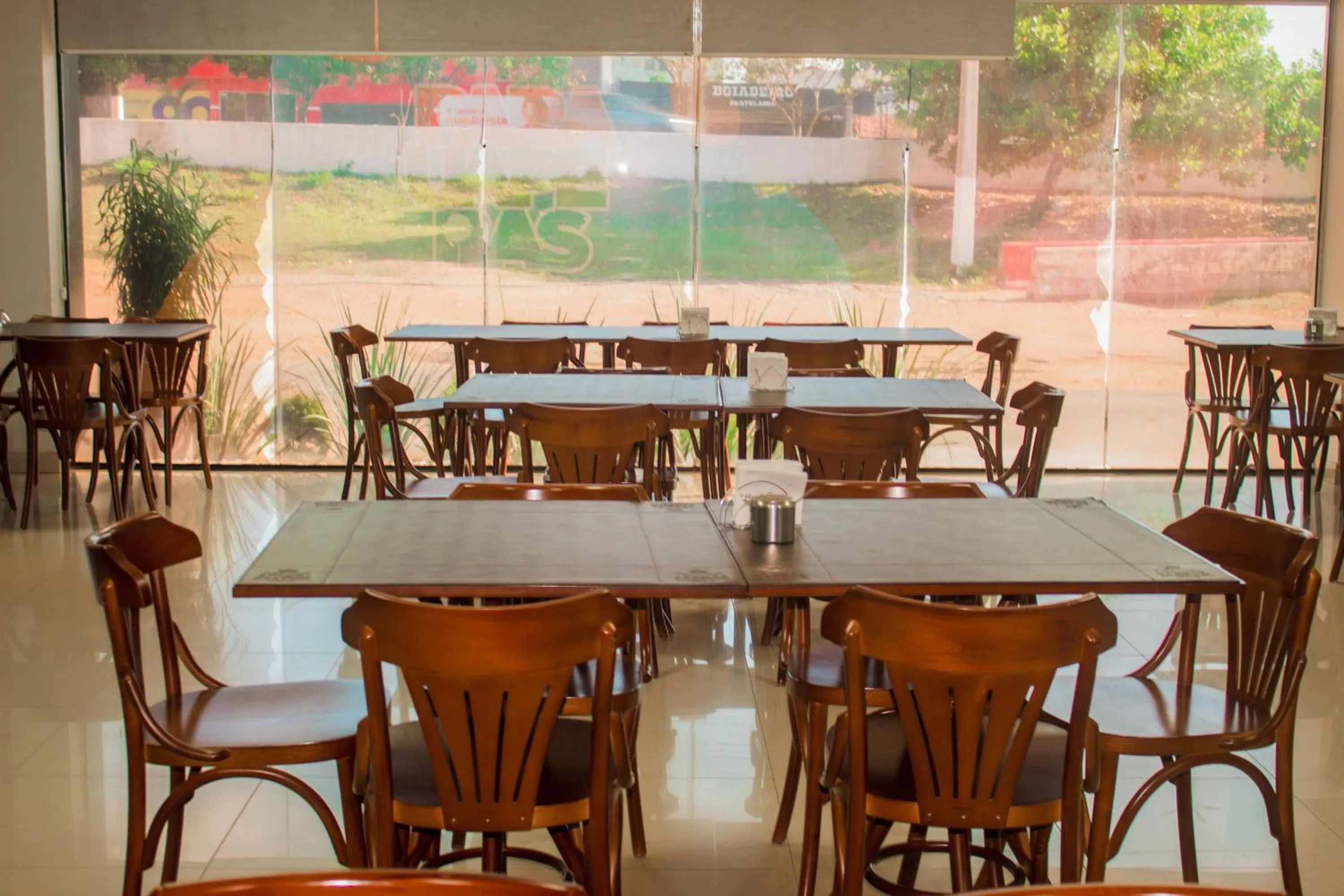 Restaurant/places to eat in MAPER MARDAN