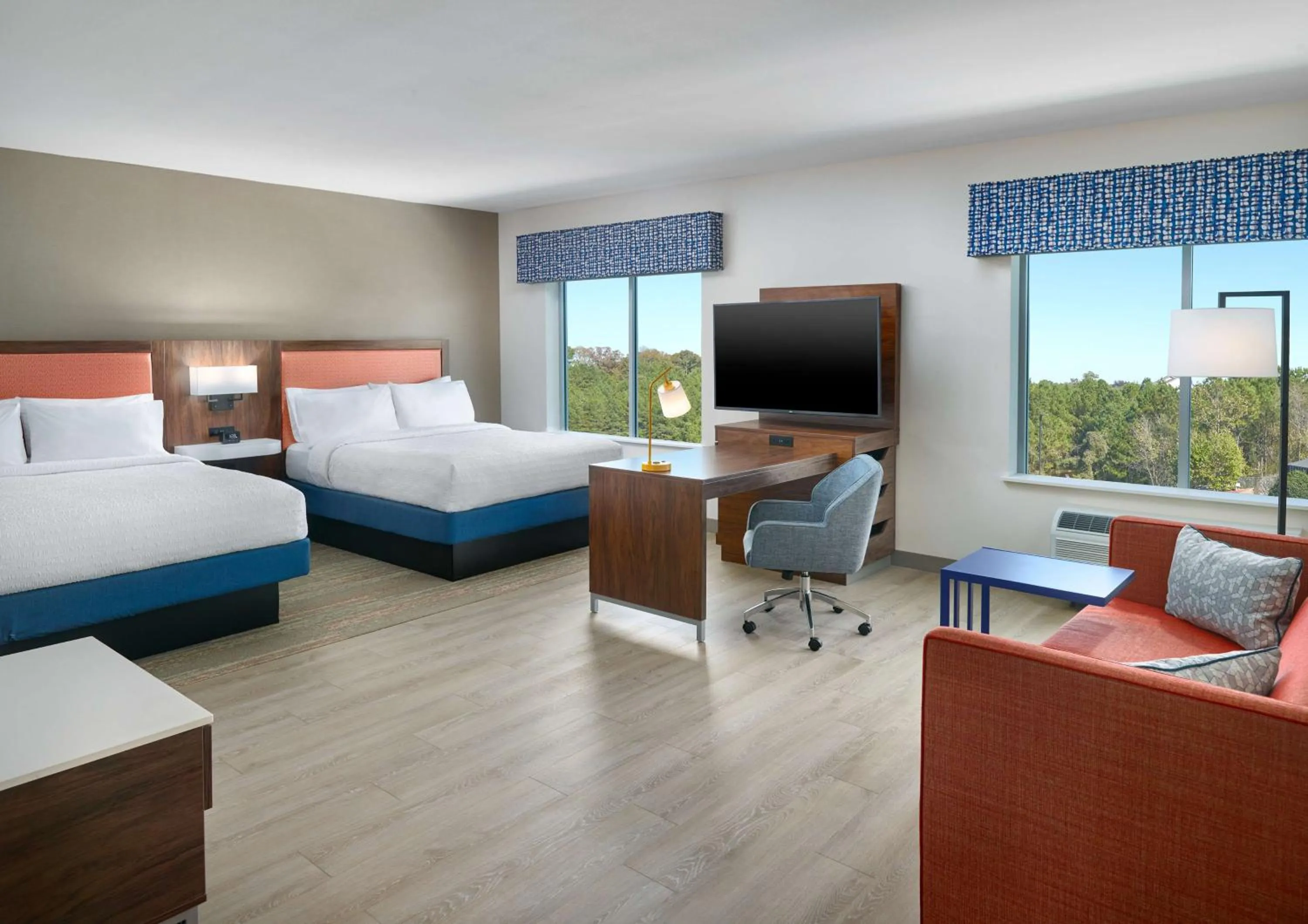 Living room, Bed in Hampton Inn & Suites Fultondale Birmingham I 65, Al