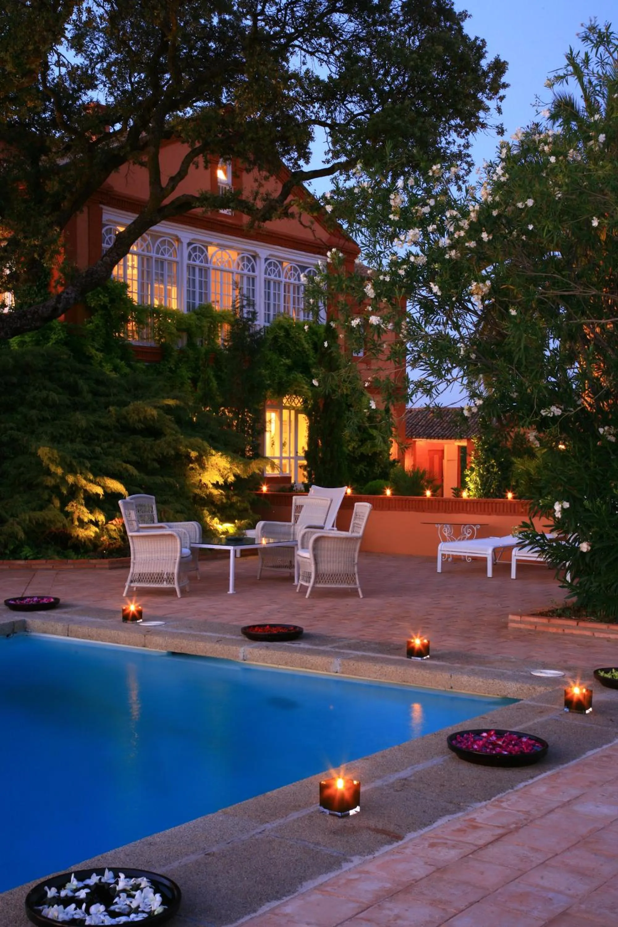 Swimming pool in Hotel Valdepalacios Gourmand 5* GL