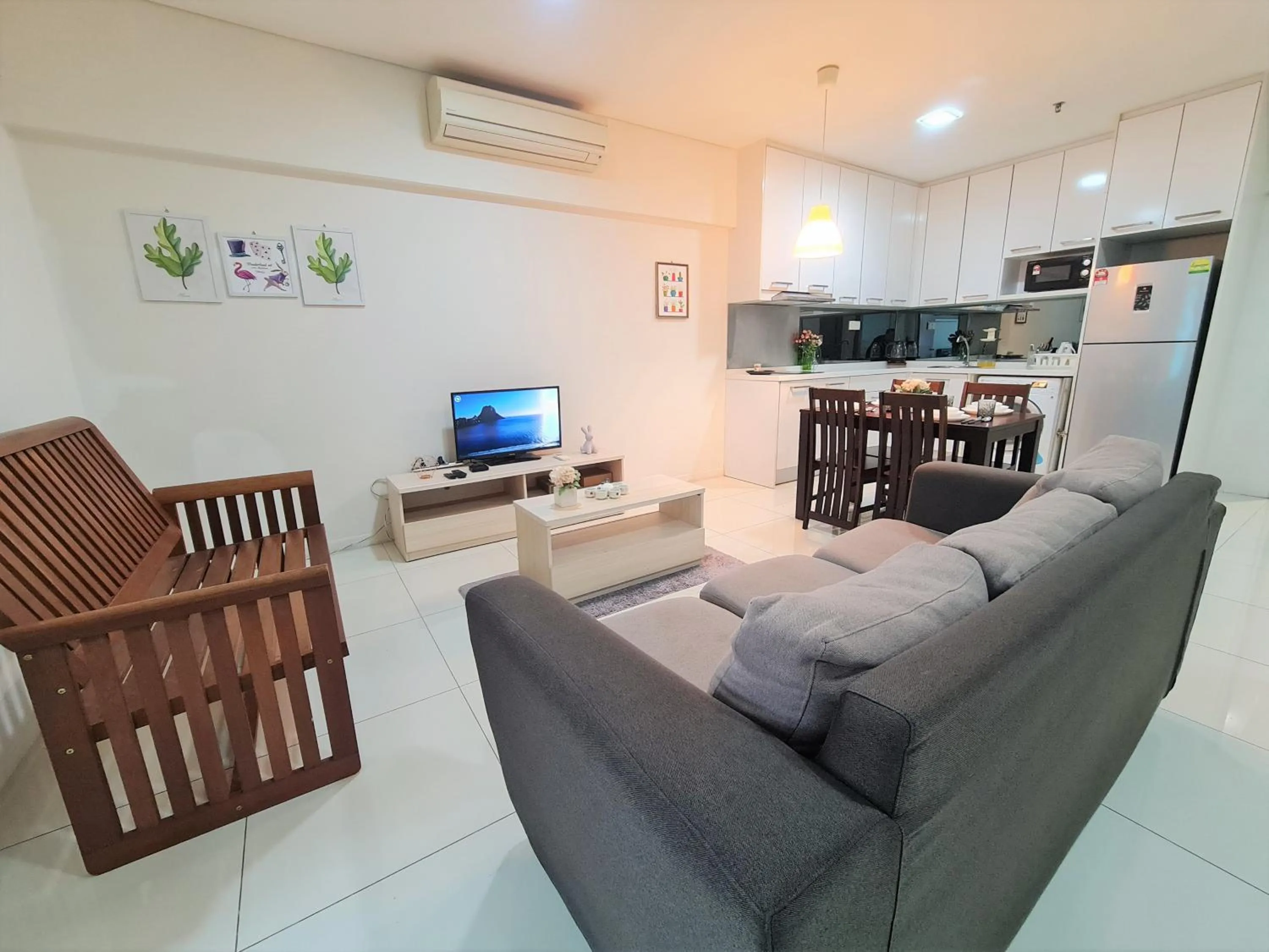 Three-Bedroom Apartment in Mercu Summer Suites Klcc Apartment