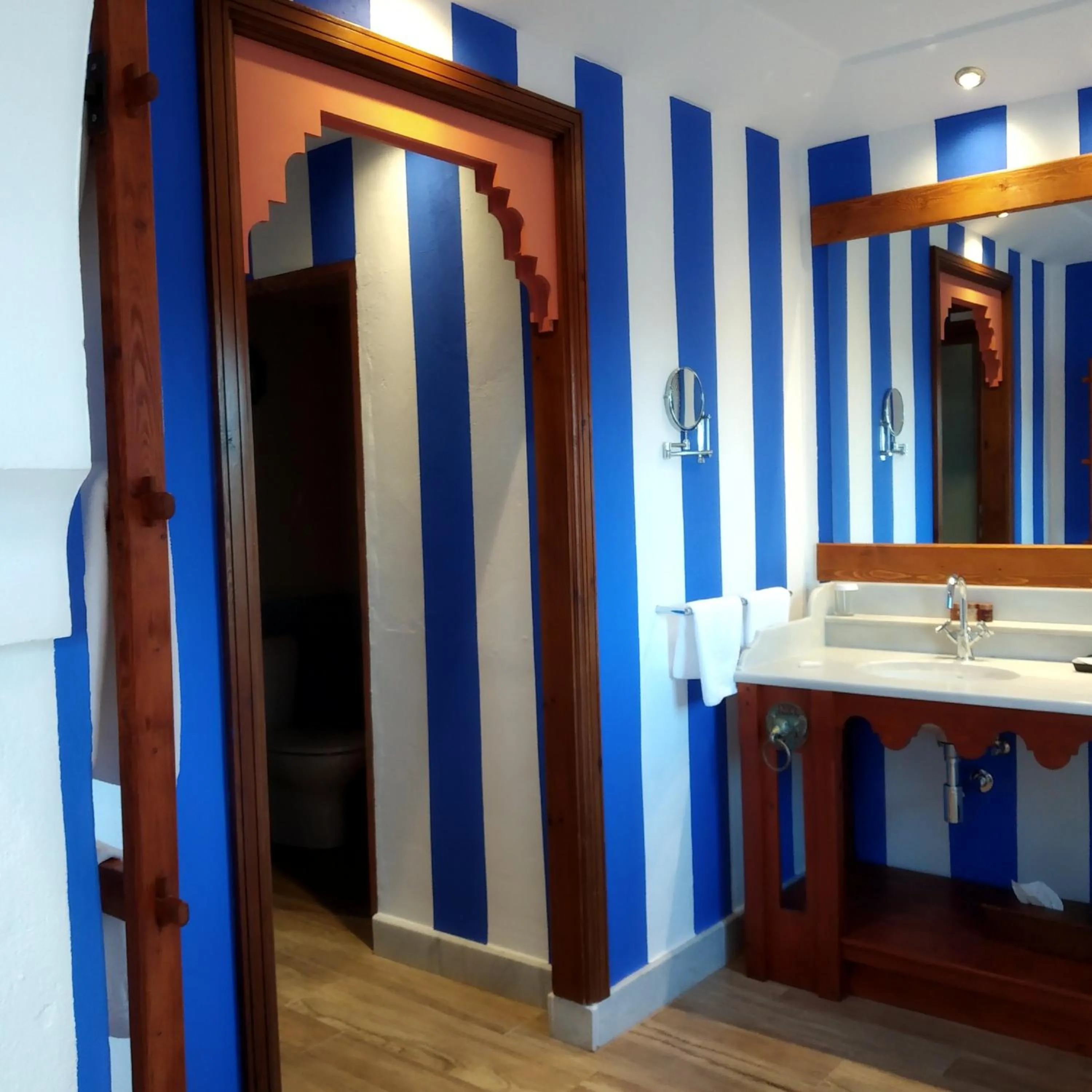Bathroom in Beach Hotel Dos Mares