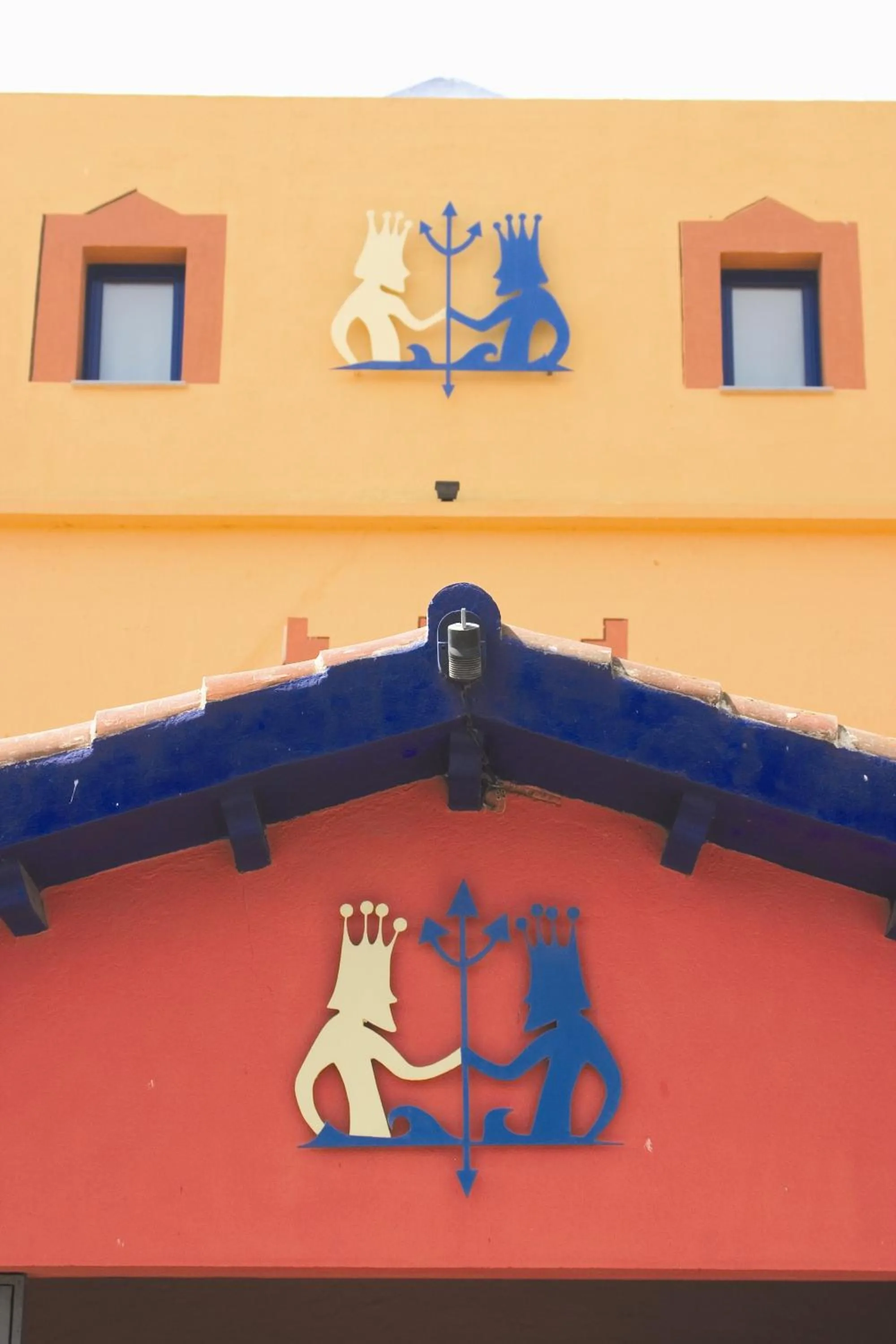 Facade/entrance in Beach Hotel Dos Mares