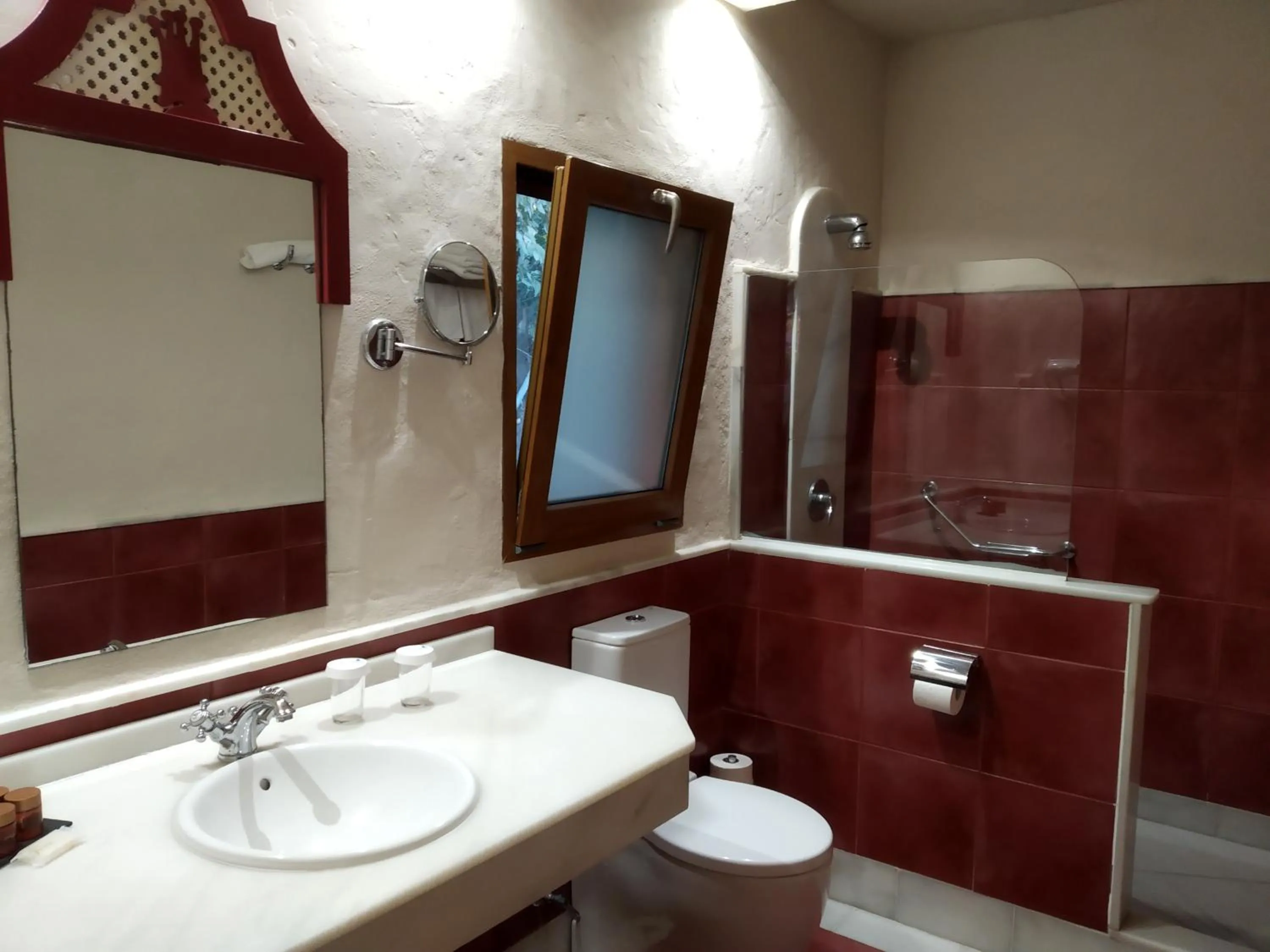 Bathroom in Beach Hotel Dos Mares