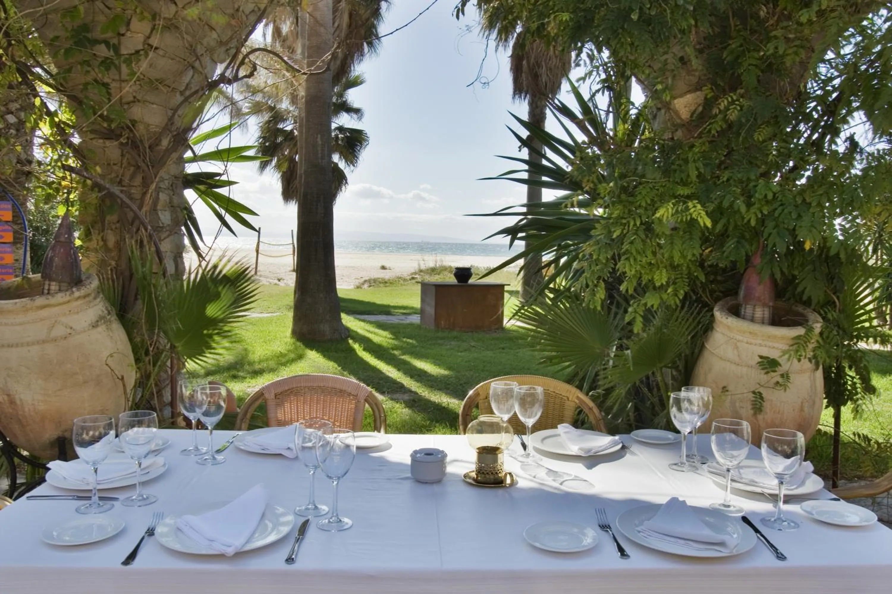 Restaurant/places to eat in Beach Hotel Dos Mares
