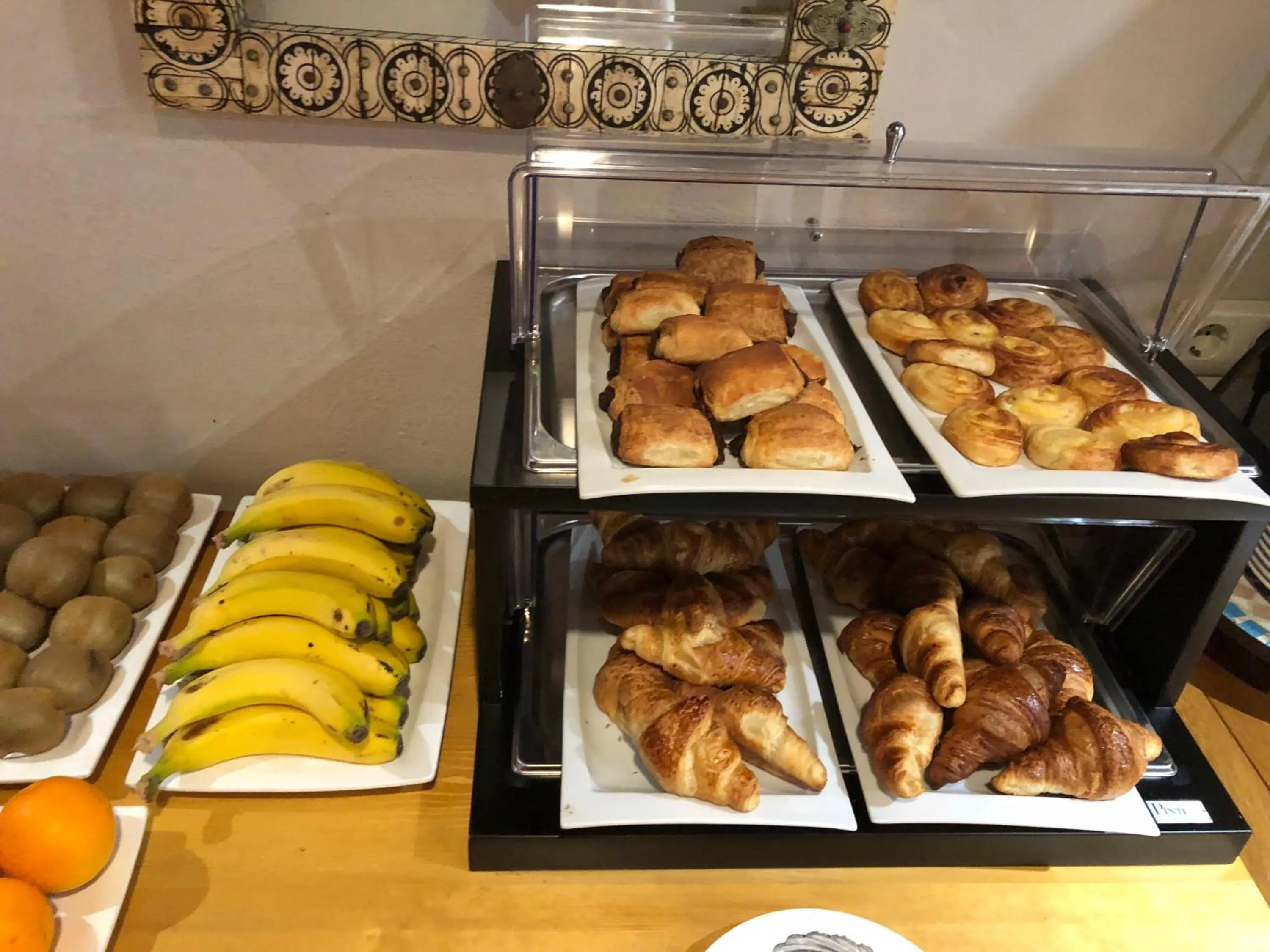 Buffet breakfast in Beach Hotel Dos Mares