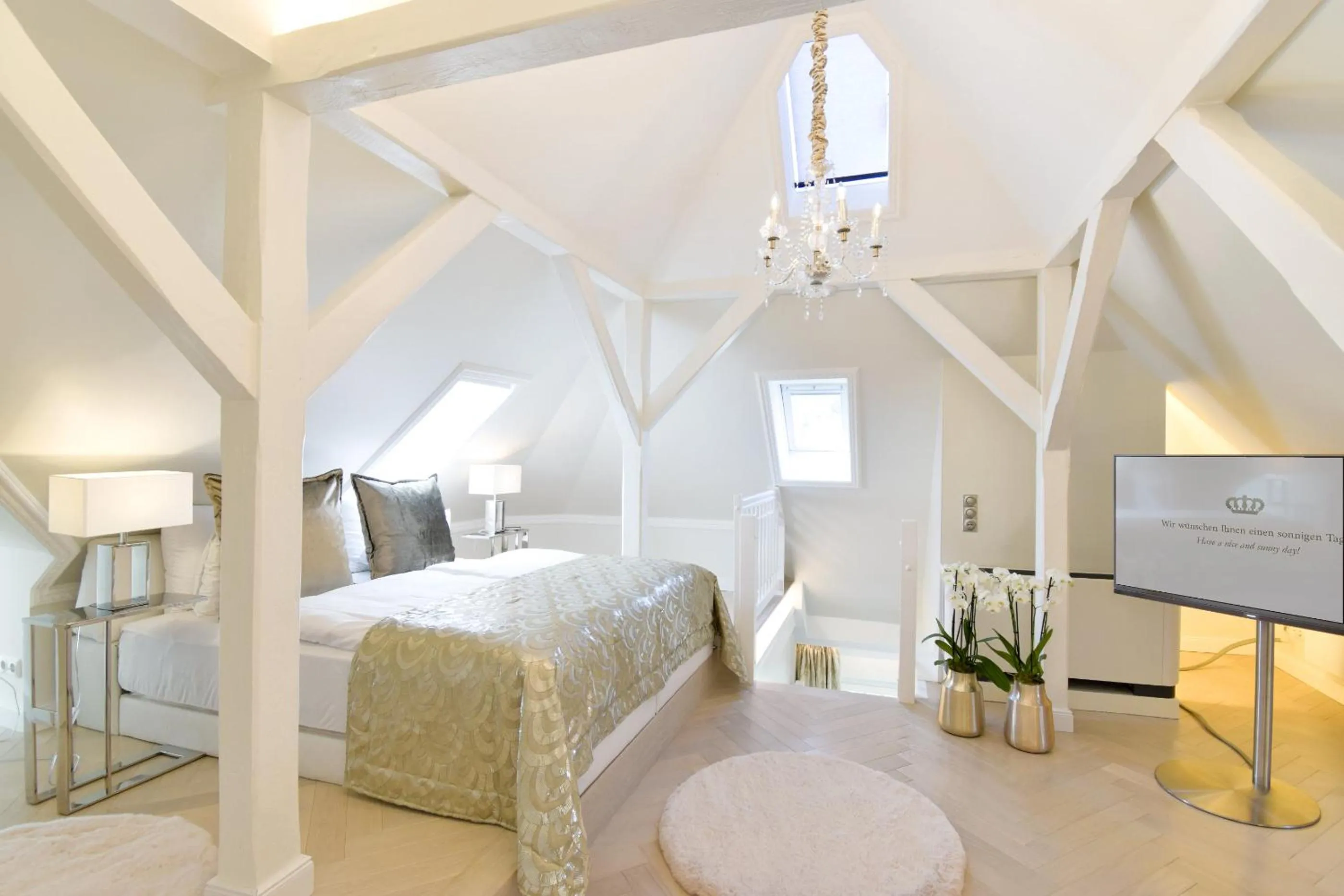 Bed in Villa Contessa - Luxury Spa Hotels