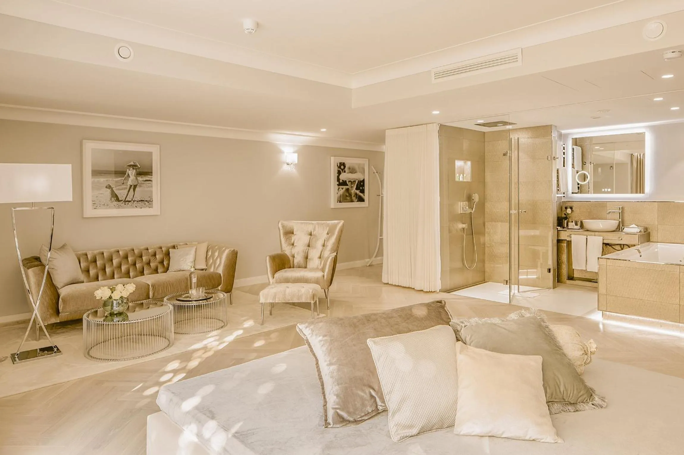 Shower in Villa Contessa - Luxury Spa Hotels