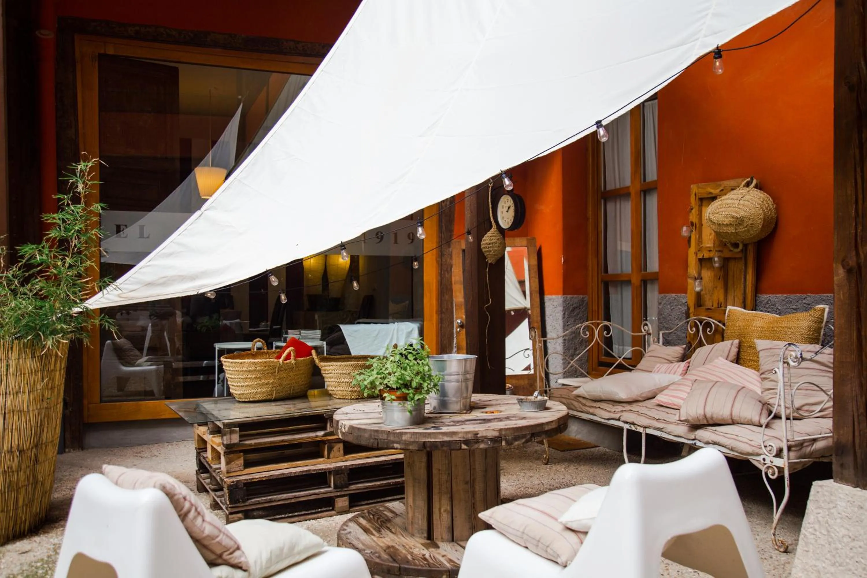 Patio in El Cocheron 1919