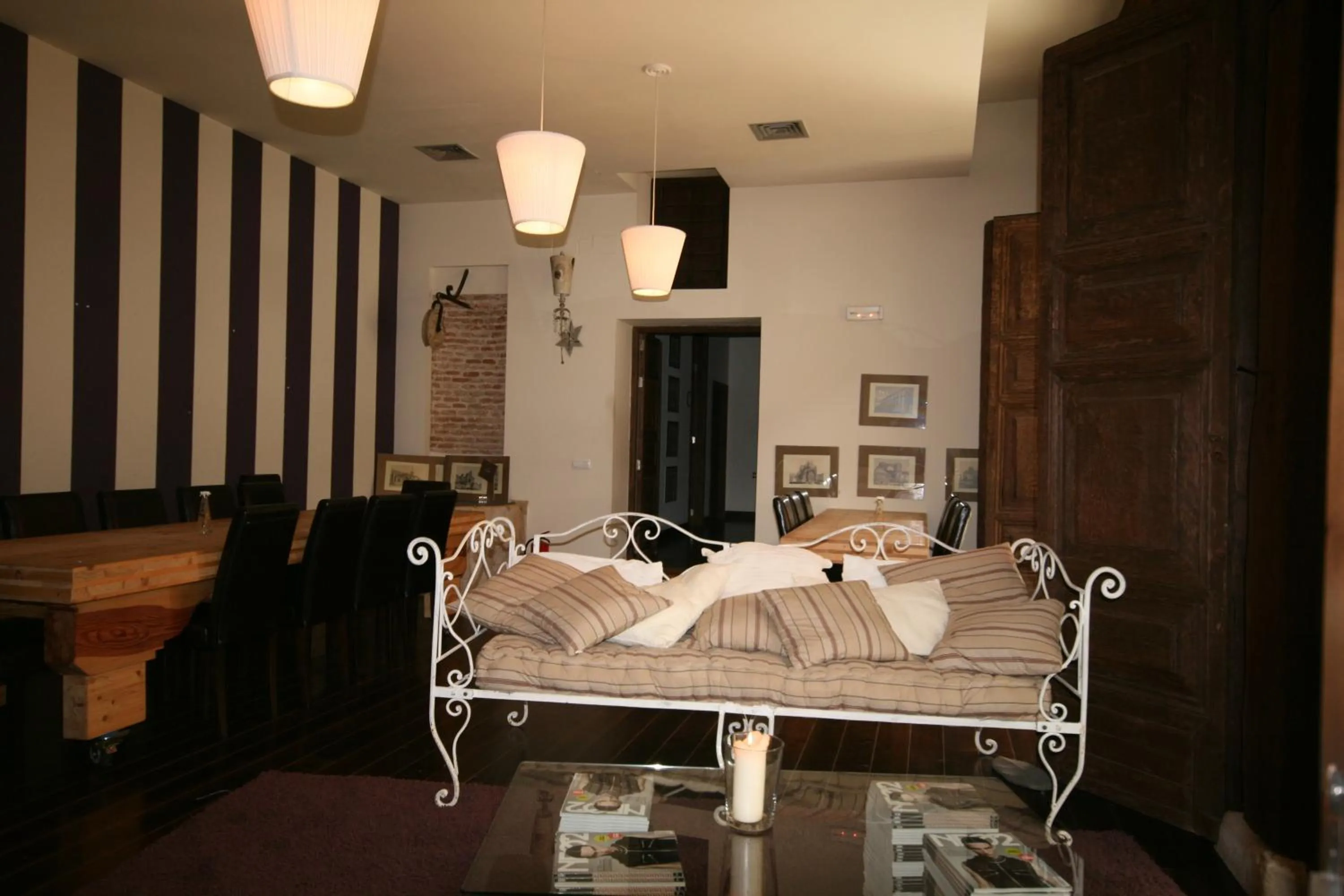 Business facilities, Bed in El Cocheron 1919