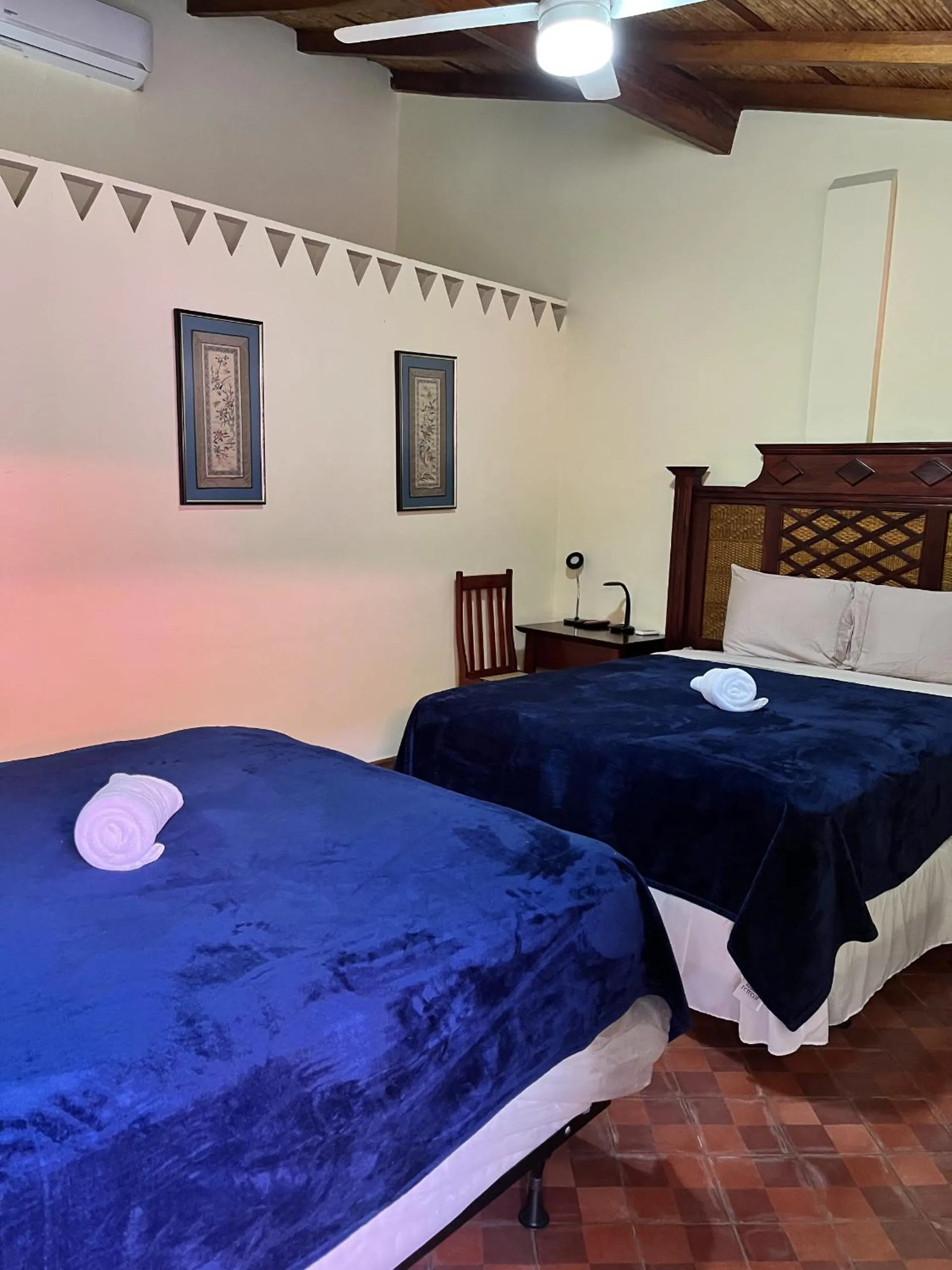 Photo of the whole room in Hotel La Calzada