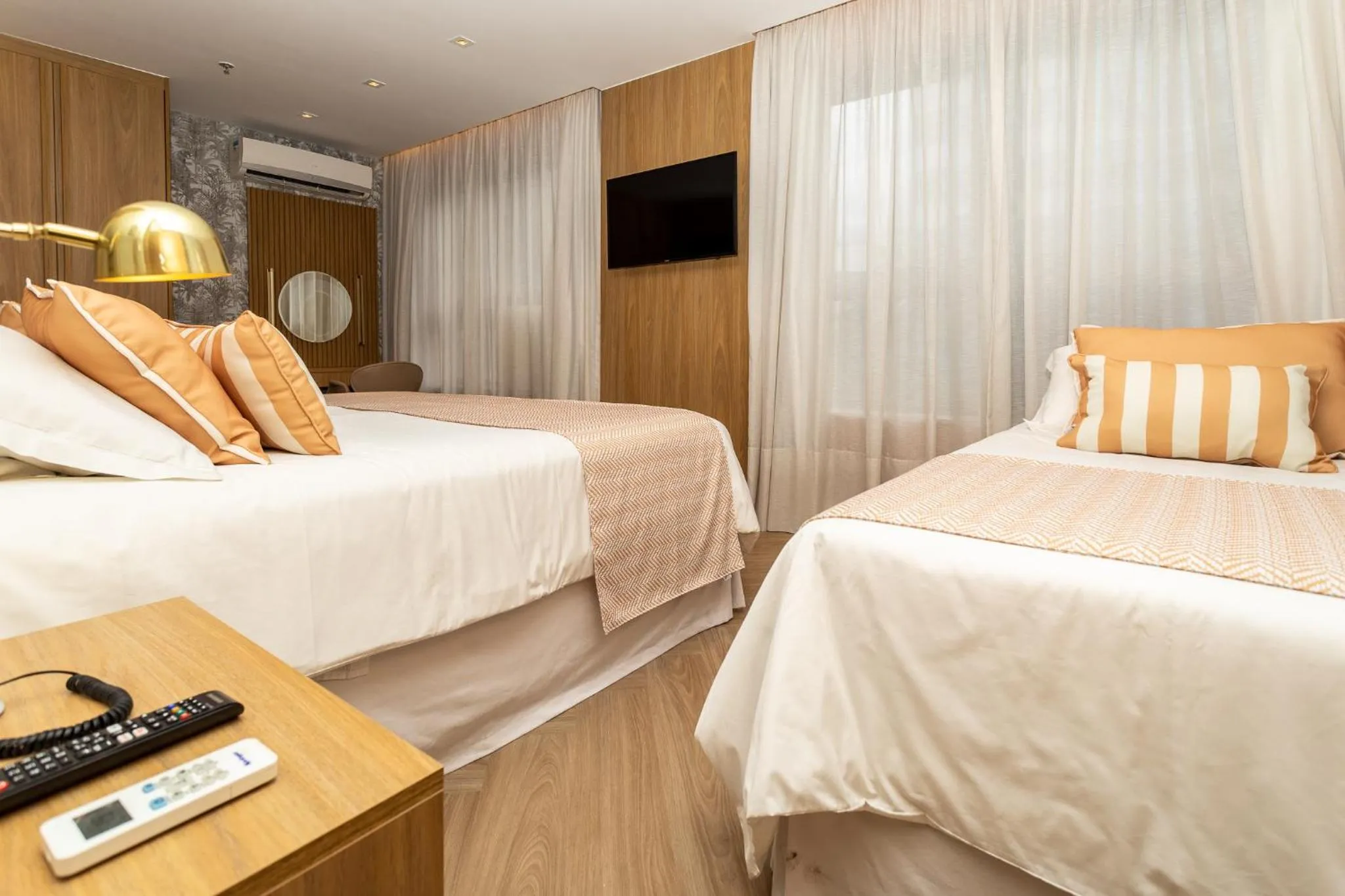 Bed in Hotel Astoria Ipanema - antigo Mar Ipanema