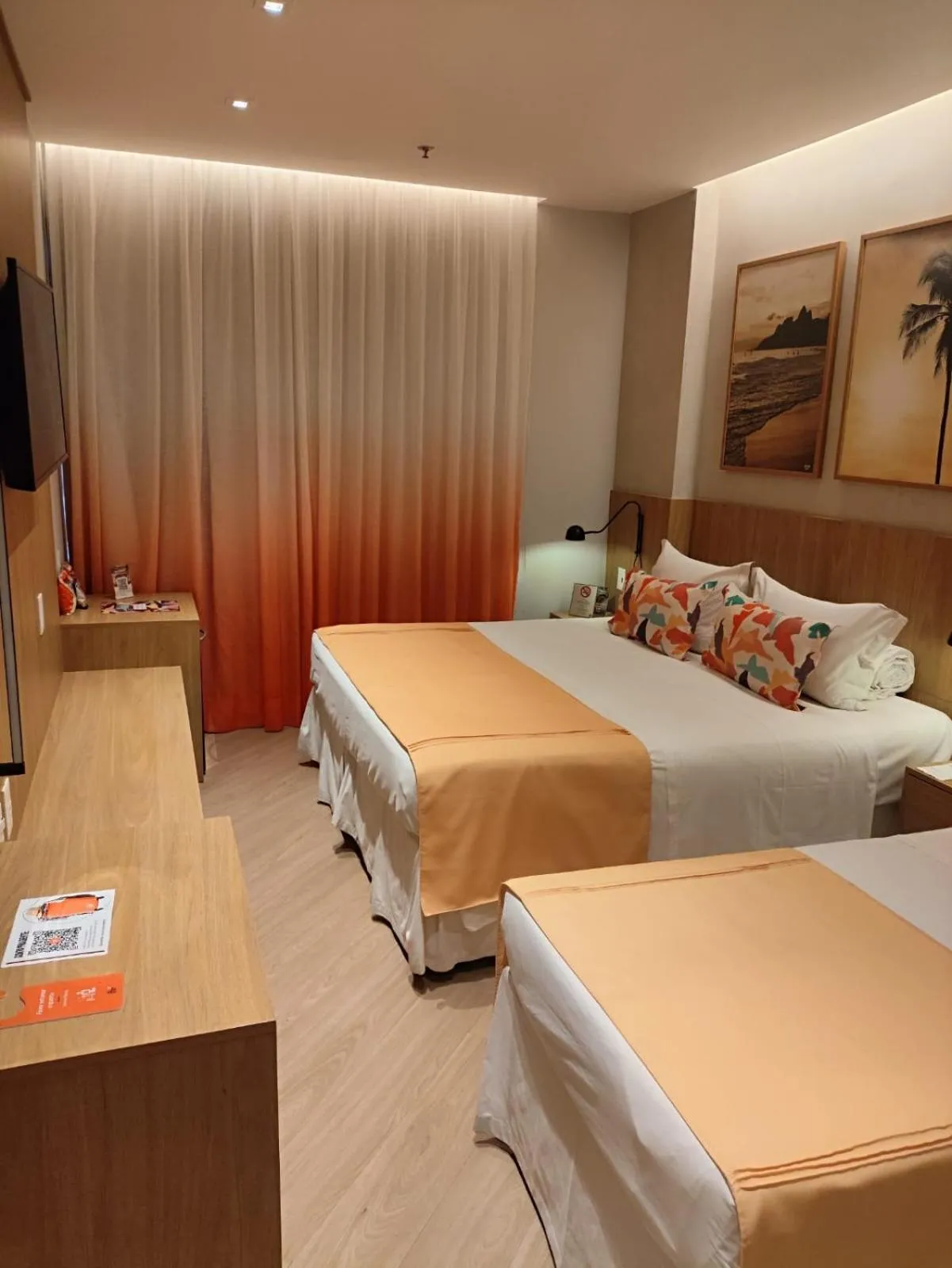 Photo of the whole room, Bed in Hotel Astoria Ipanema - antigo Mar Ipanema