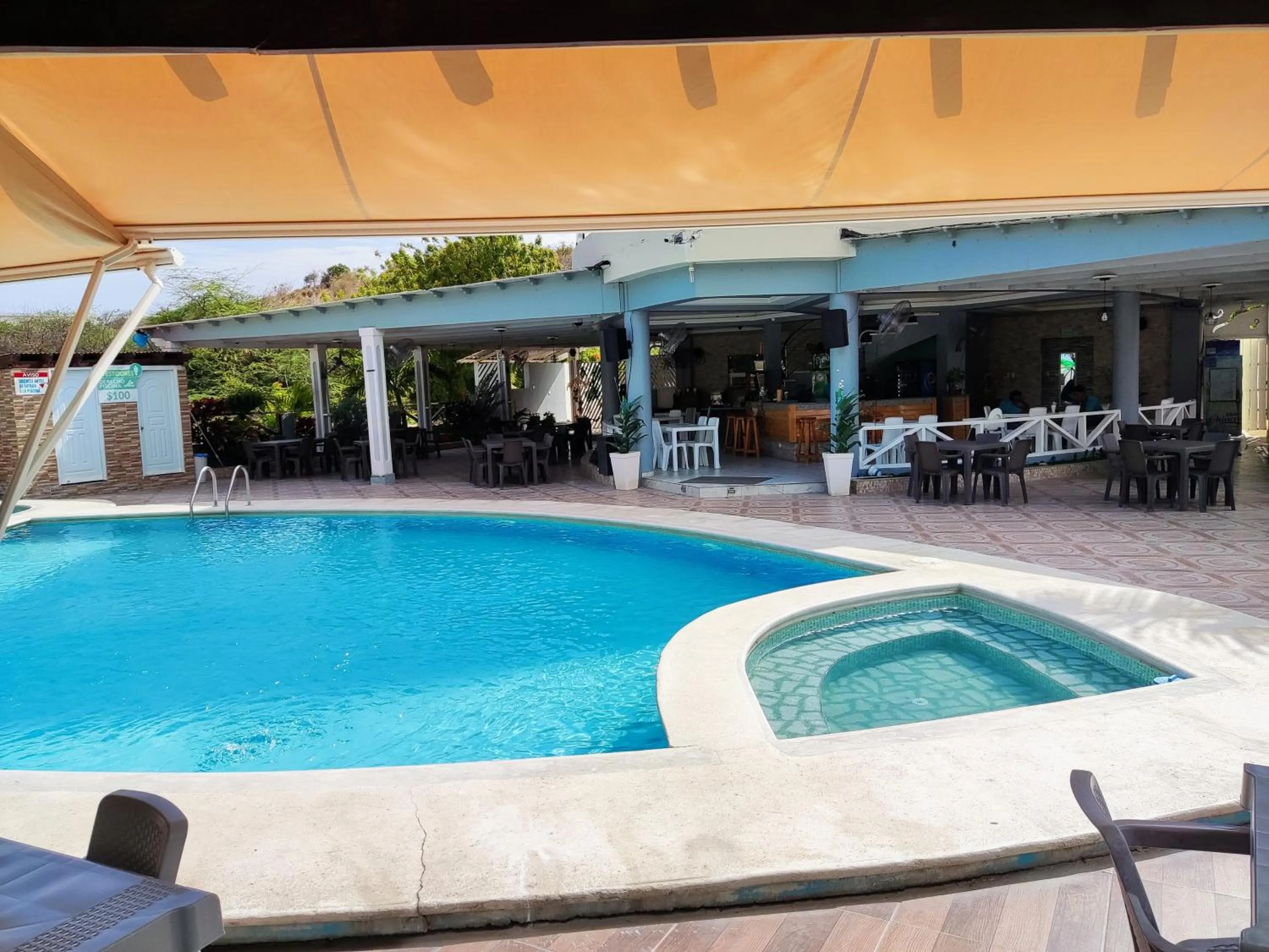Swimming pool in Hotel el barco