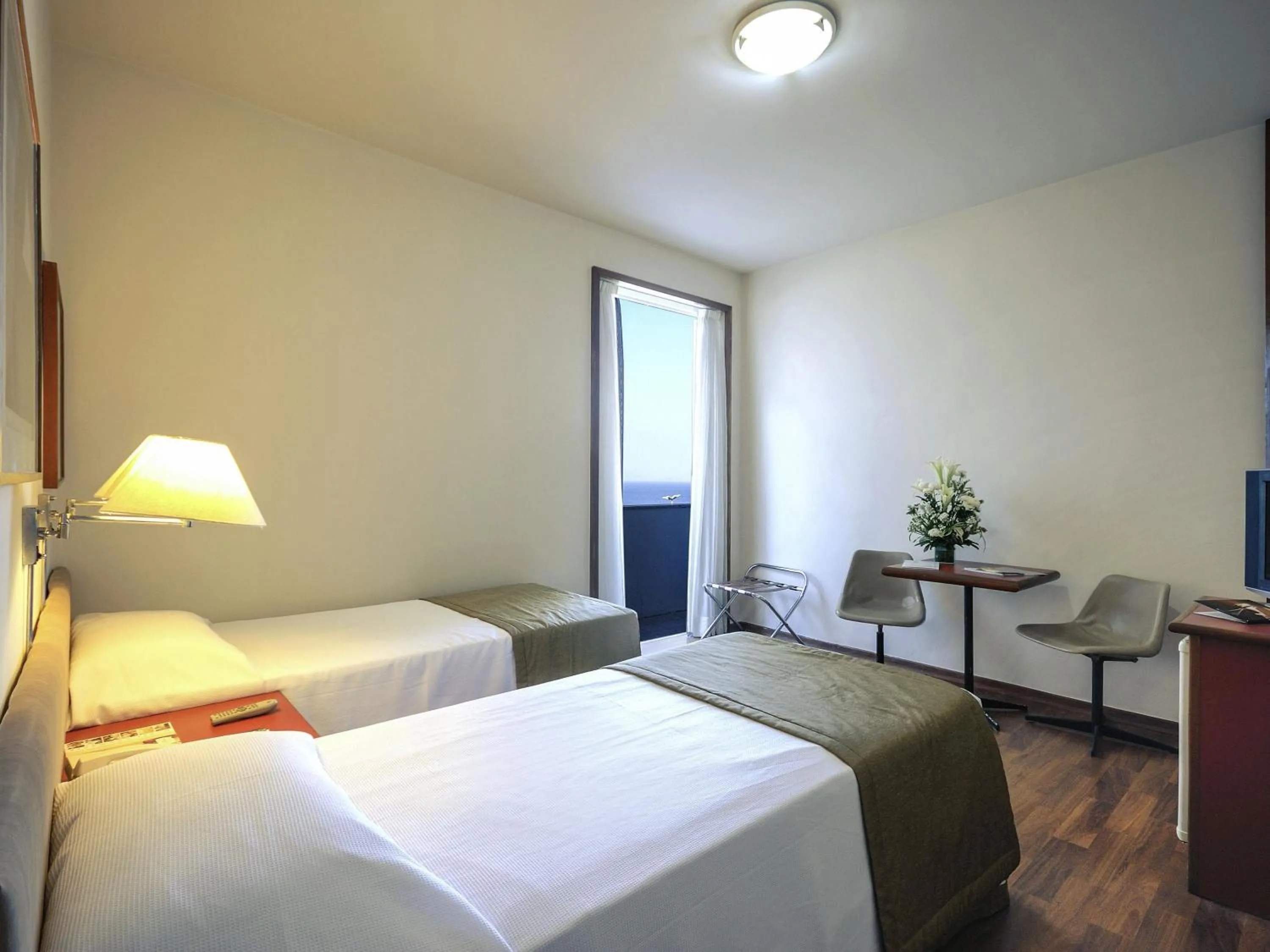 Bedroom, Bed in Mercure Rio Boutique Hotel Copacabana