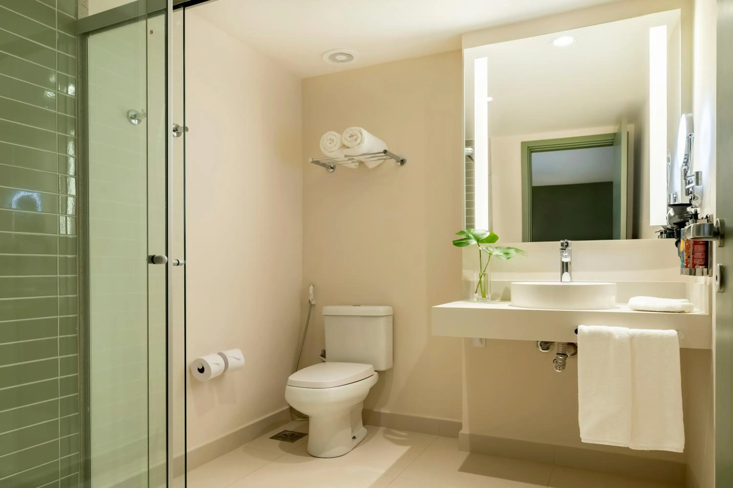 Bathroom in Grand Mercure Rio de Janeiro Copacabana