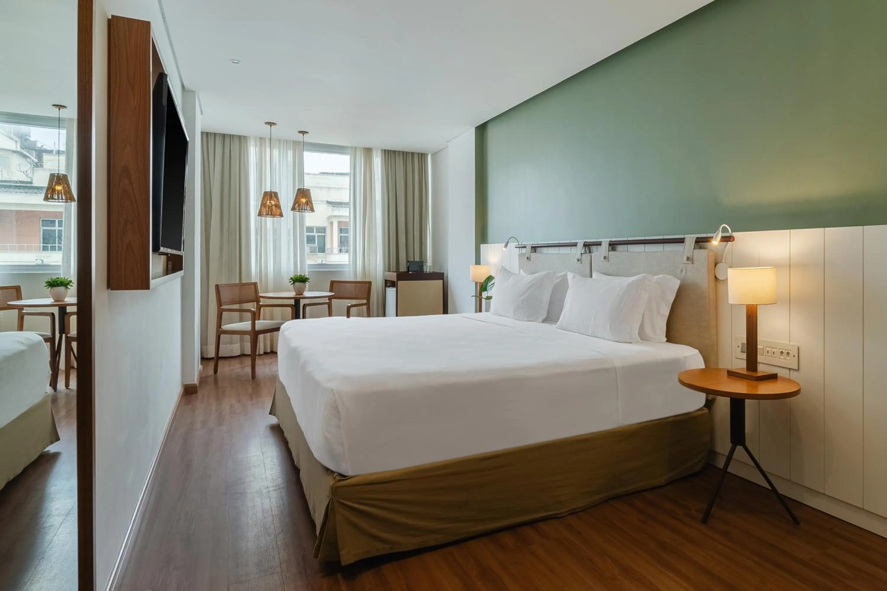 Bed in Grand Mercure Rio de Janeiro Copacabana