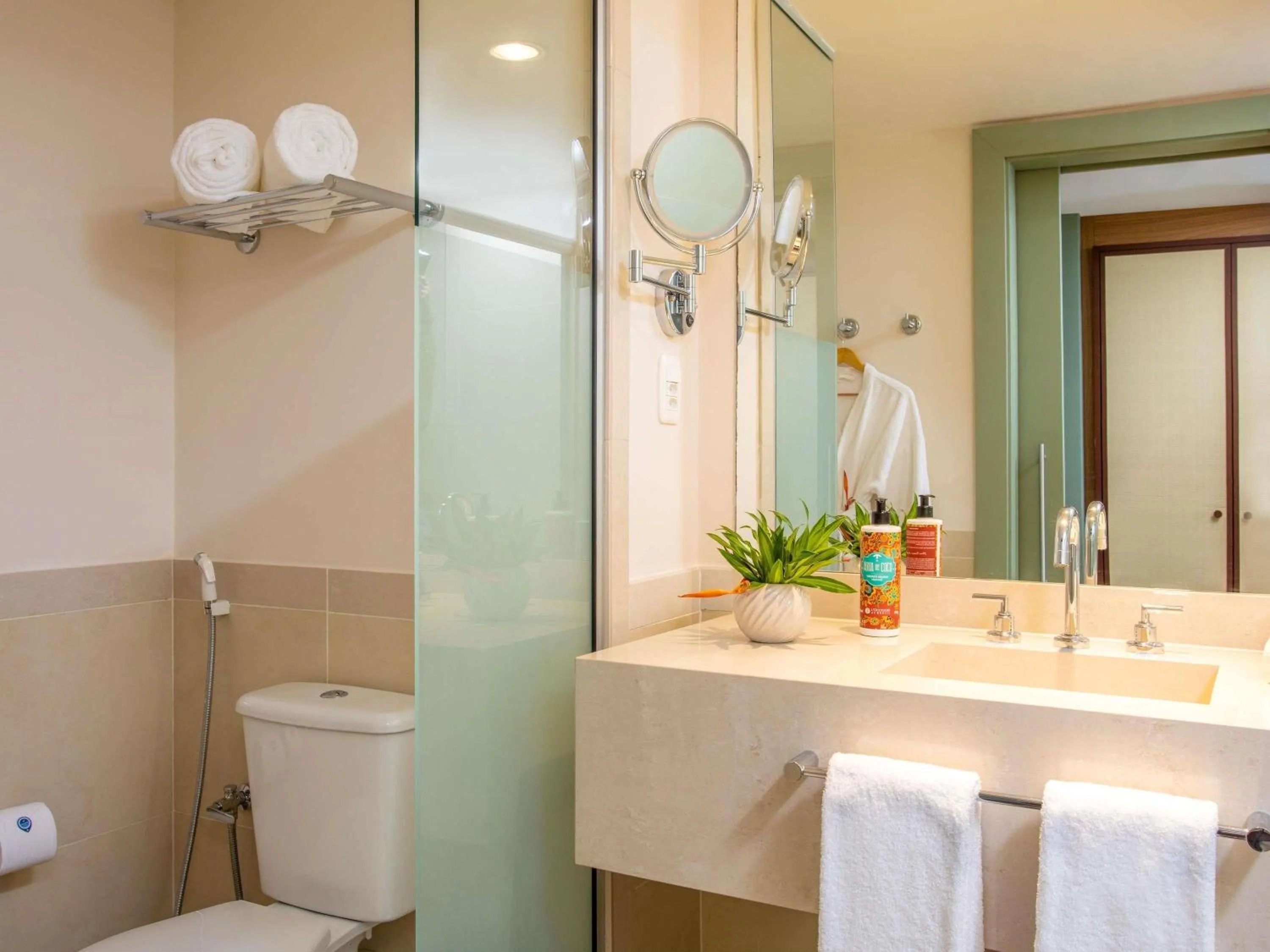 Bedroom in Grand Mercure Rio de Janeiro Copacabana