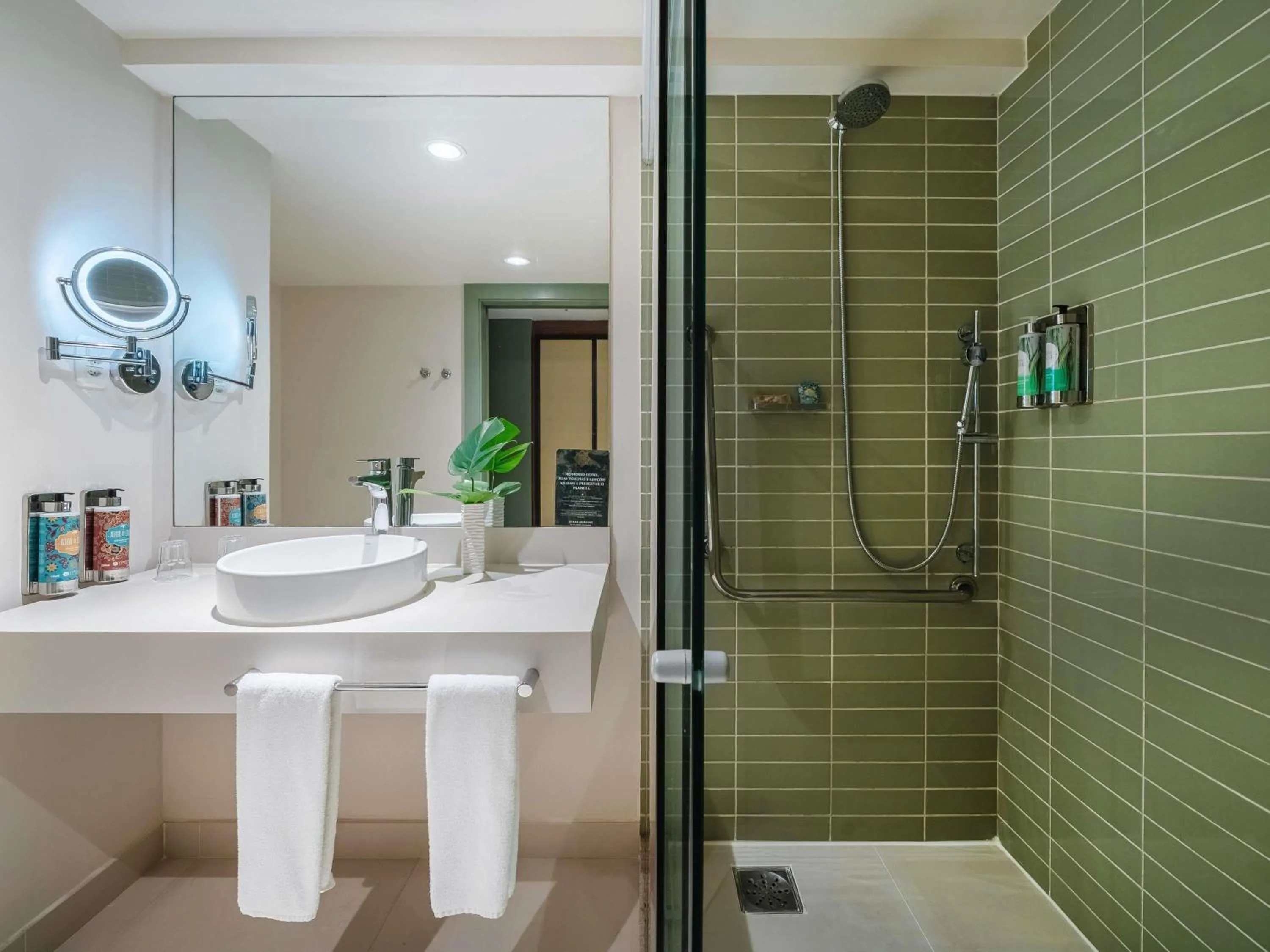 Bedroom in Grand Mercure Rio de Janeiro Copacabana