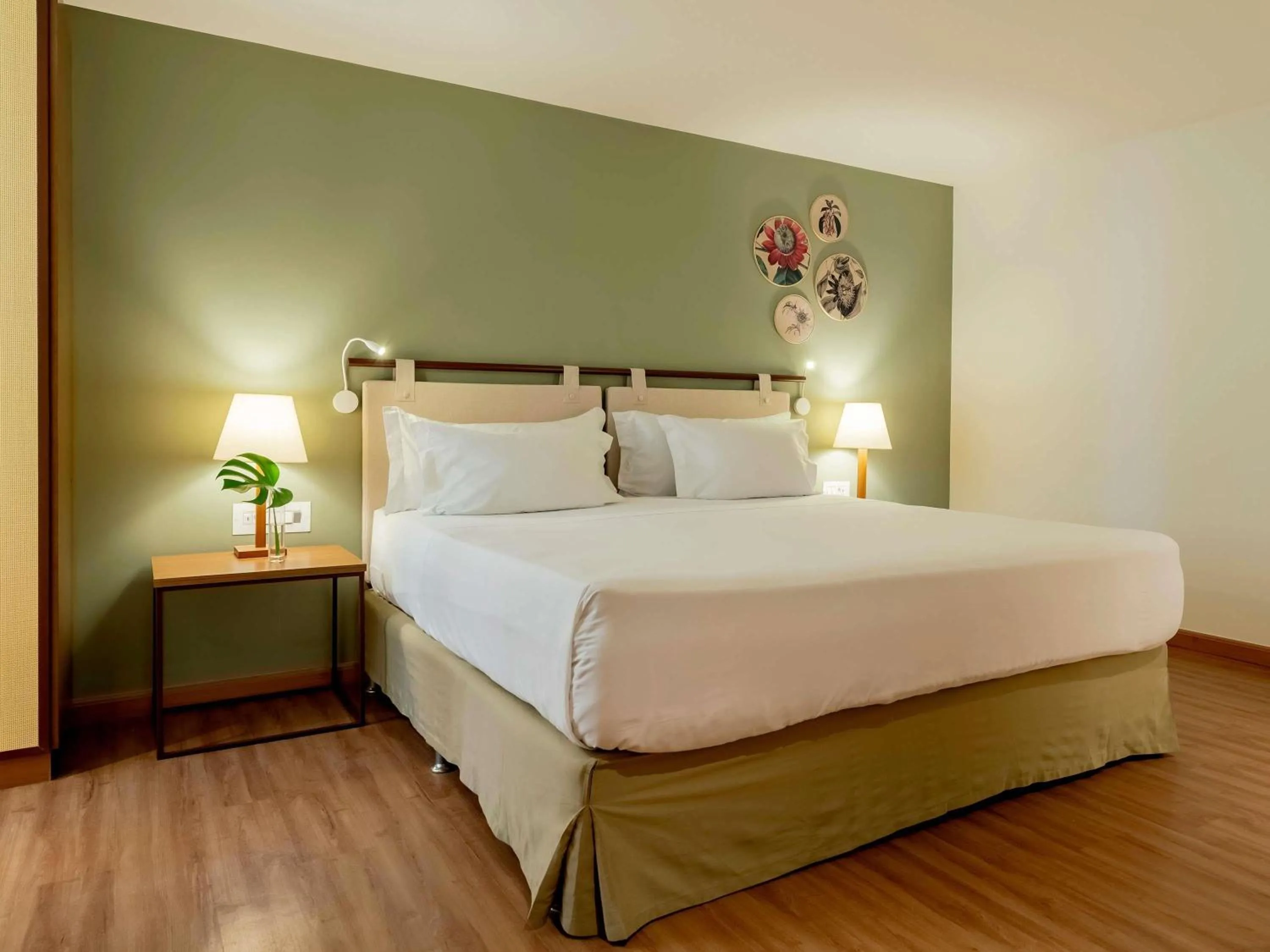 Bedroom, Bed in Grand Mercure Rio de Janeiro Copacabana