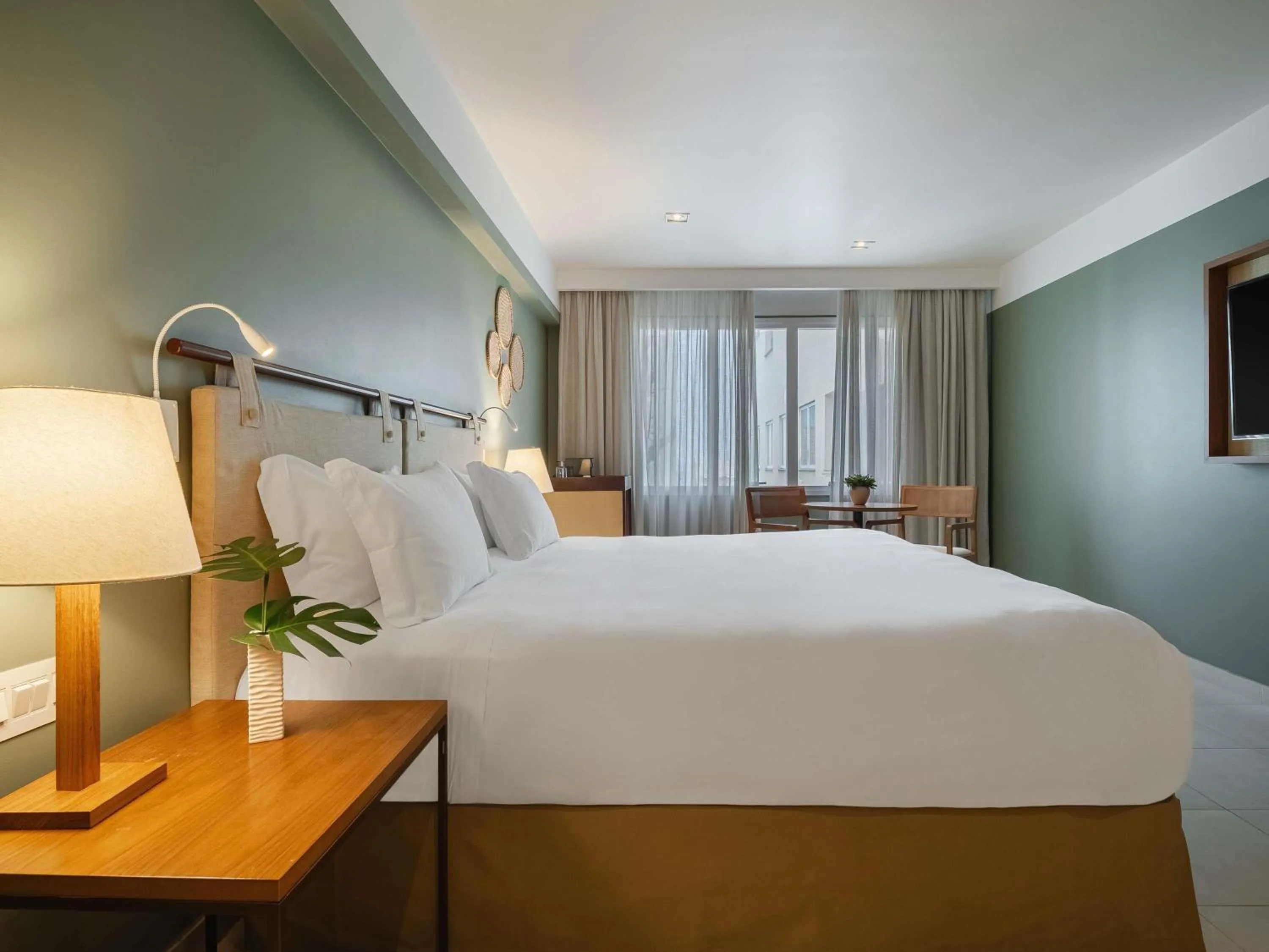 Bedroom, Bed in Grand Mercure Rio de Janeiro Copacabana