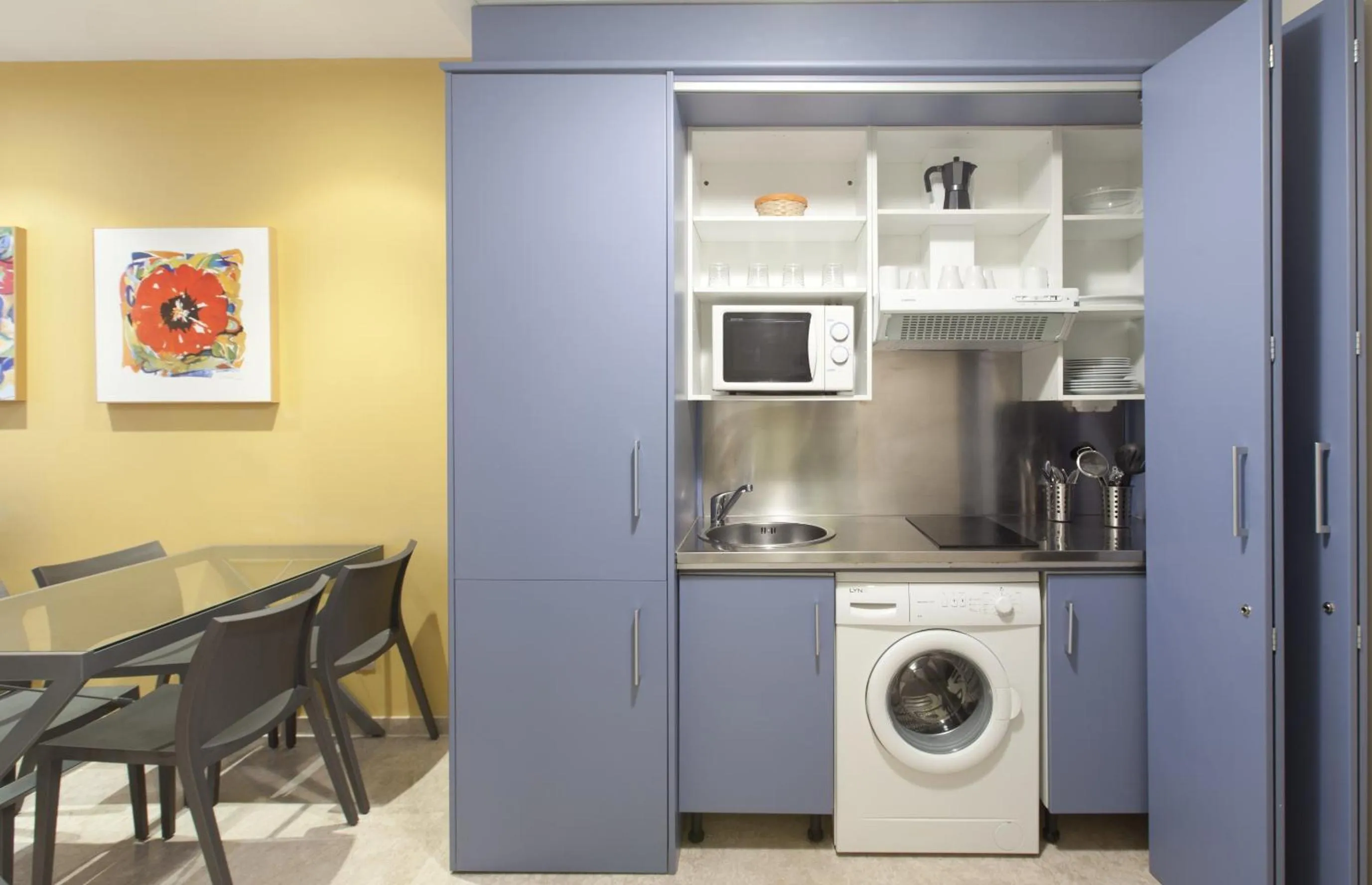 Dining area in Apartamentos Vértice Sevilla Aljarafe