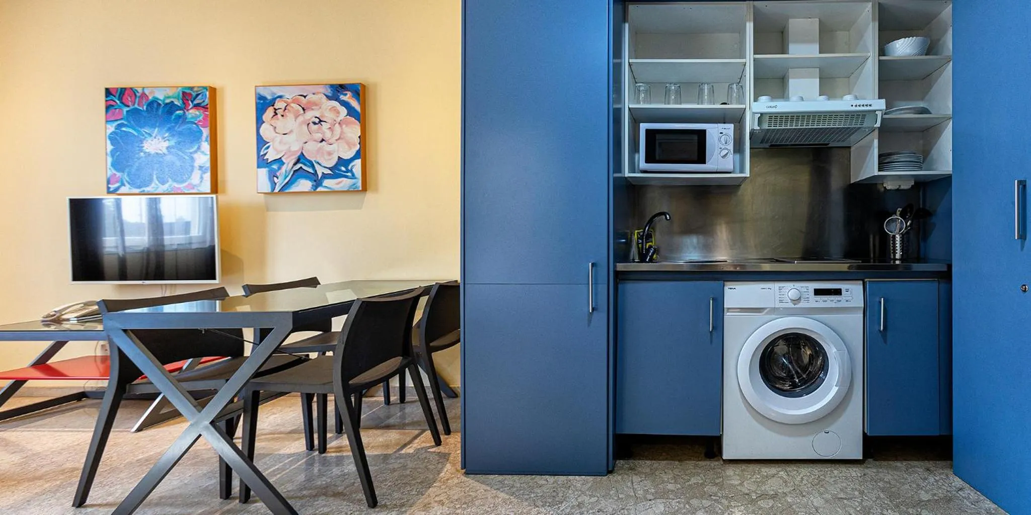 kitchen in Apartamentos Vértice Sevilla Aljarafe