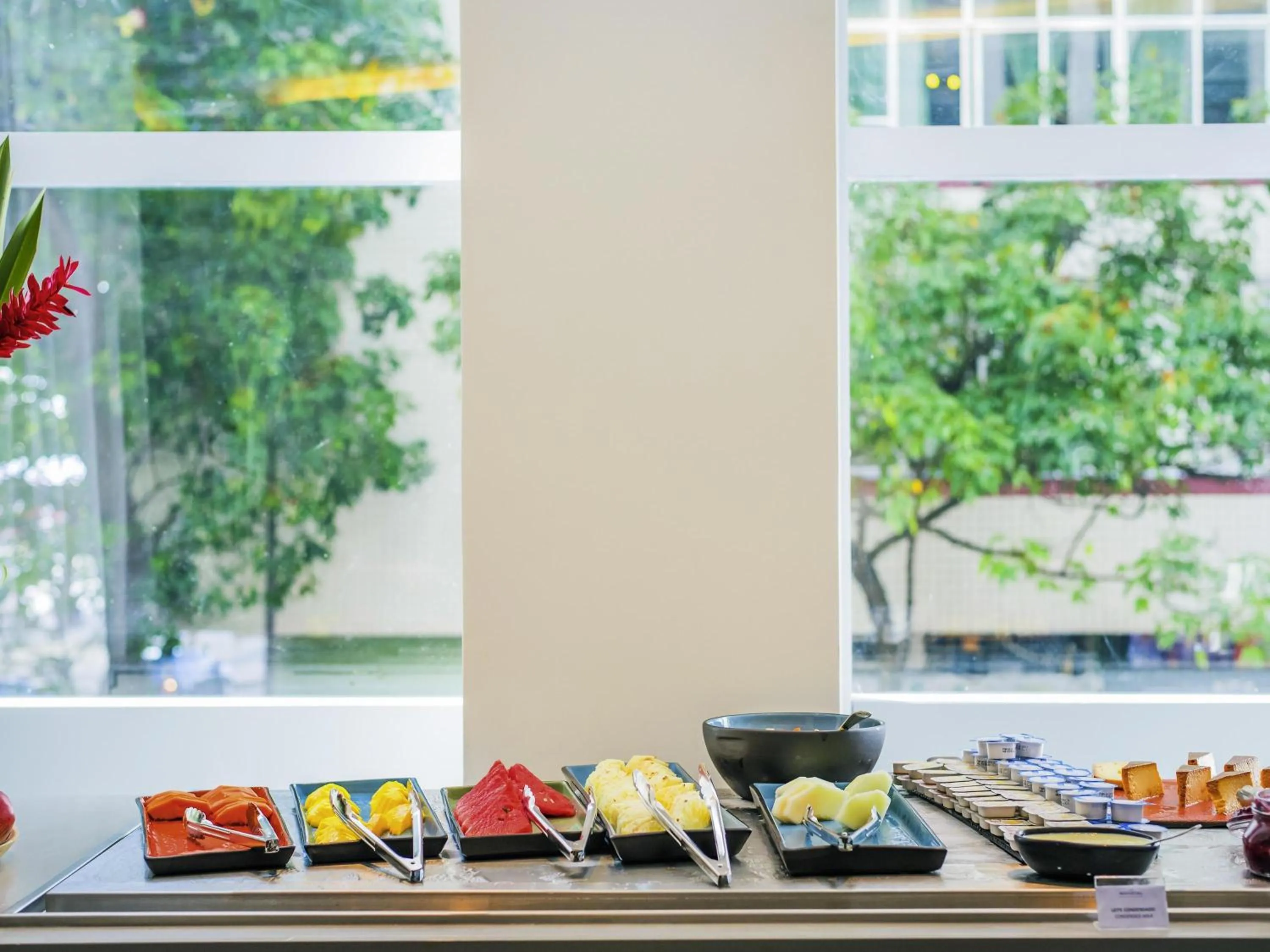 Restaurant/places to eat in Novotel Rio de Janeiro Leme