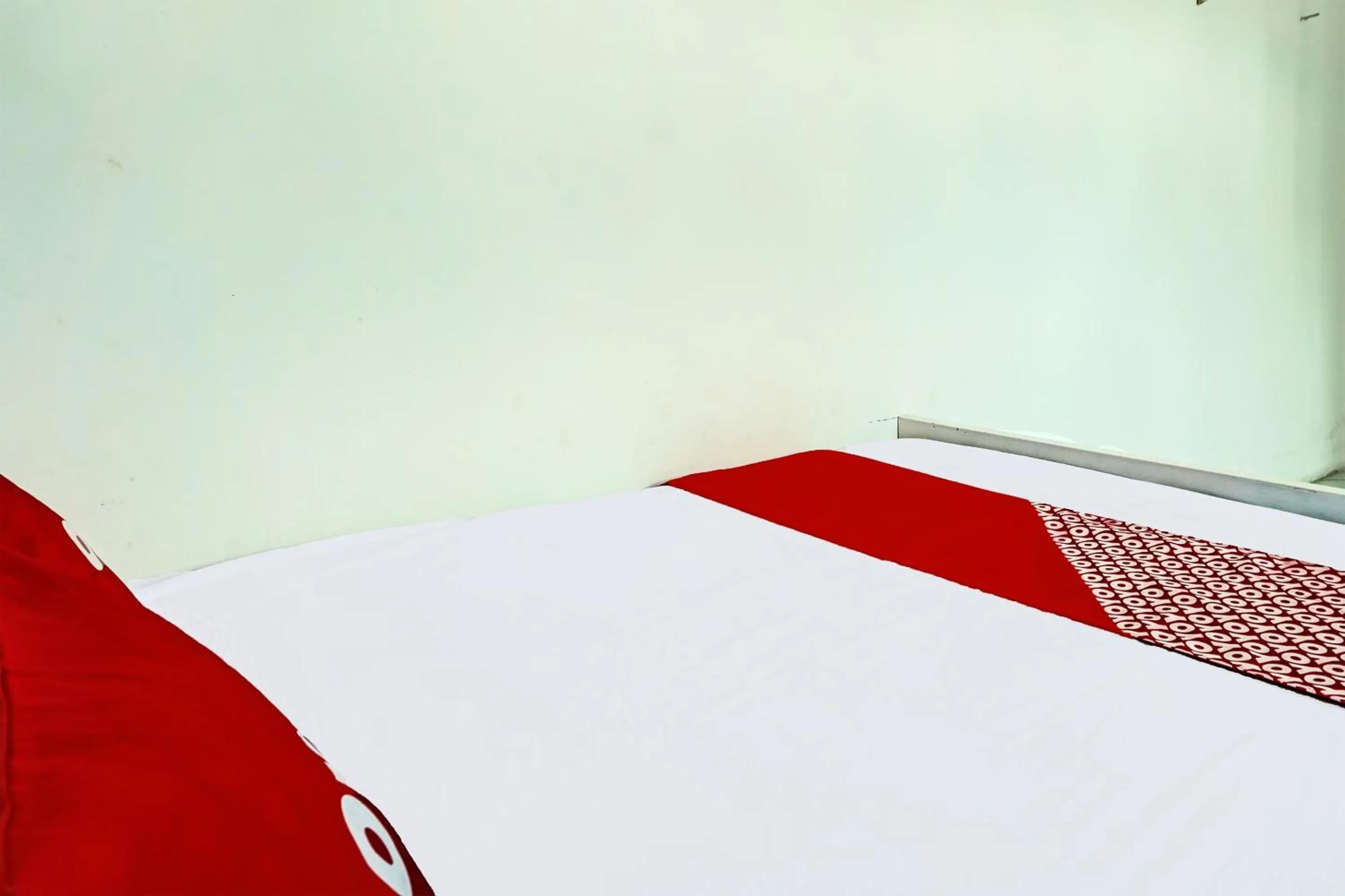 Bedroom, Bed in OYO Life 92376 Agape Villa