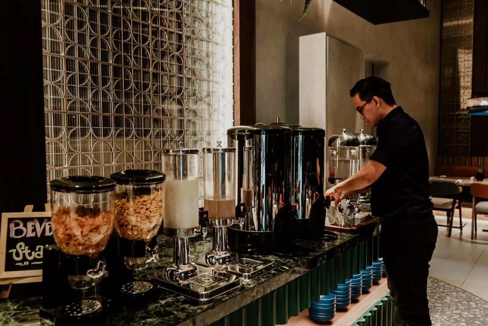 Restaurant/places to eat in Herloom Hotel & Residence BSD Tangerang