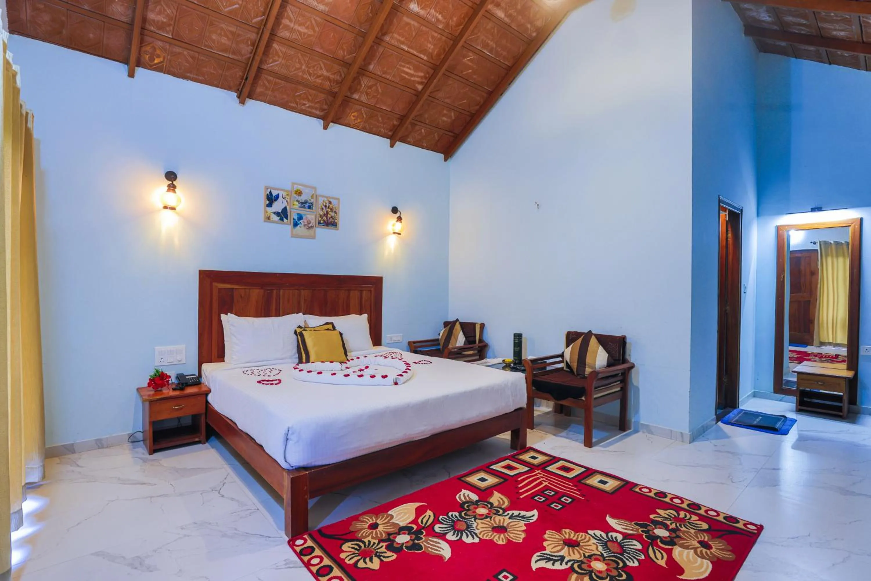 Bedroom, Bed in Hill Crest Resort - Coorg