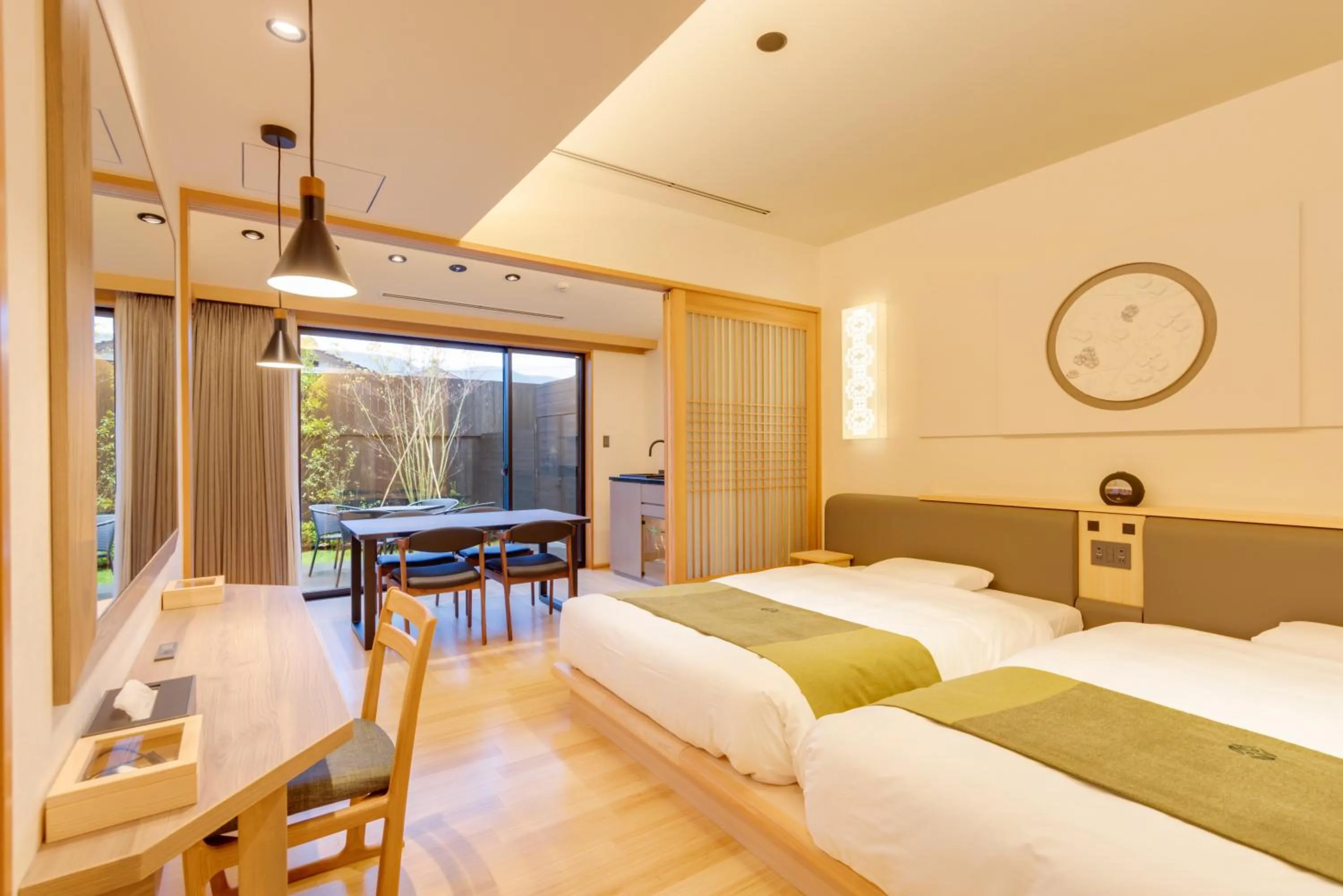 Photo of the whole room, Bed in UreshinoOnsen URESHINO YADOYA