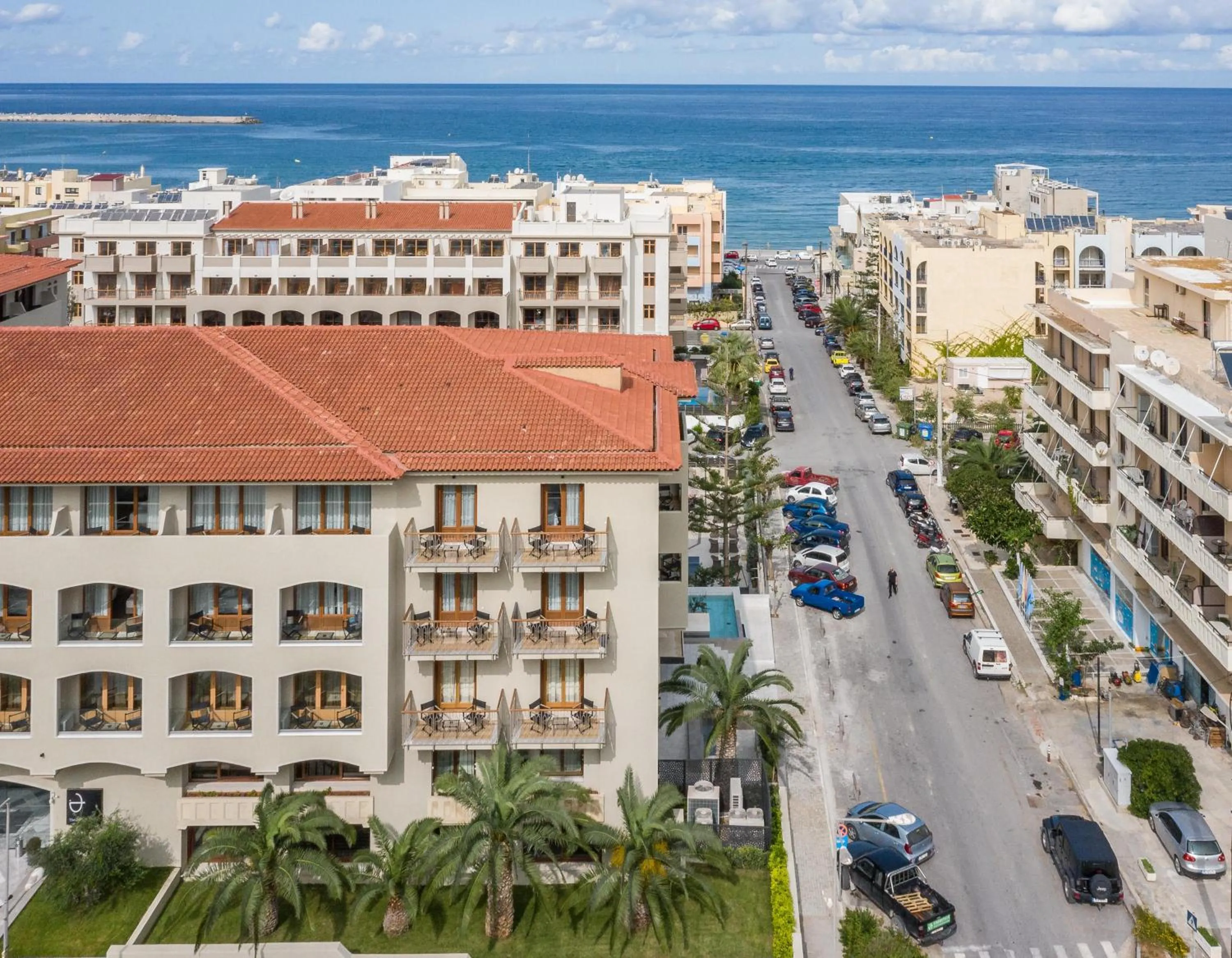 Property building in Theartemis Palace