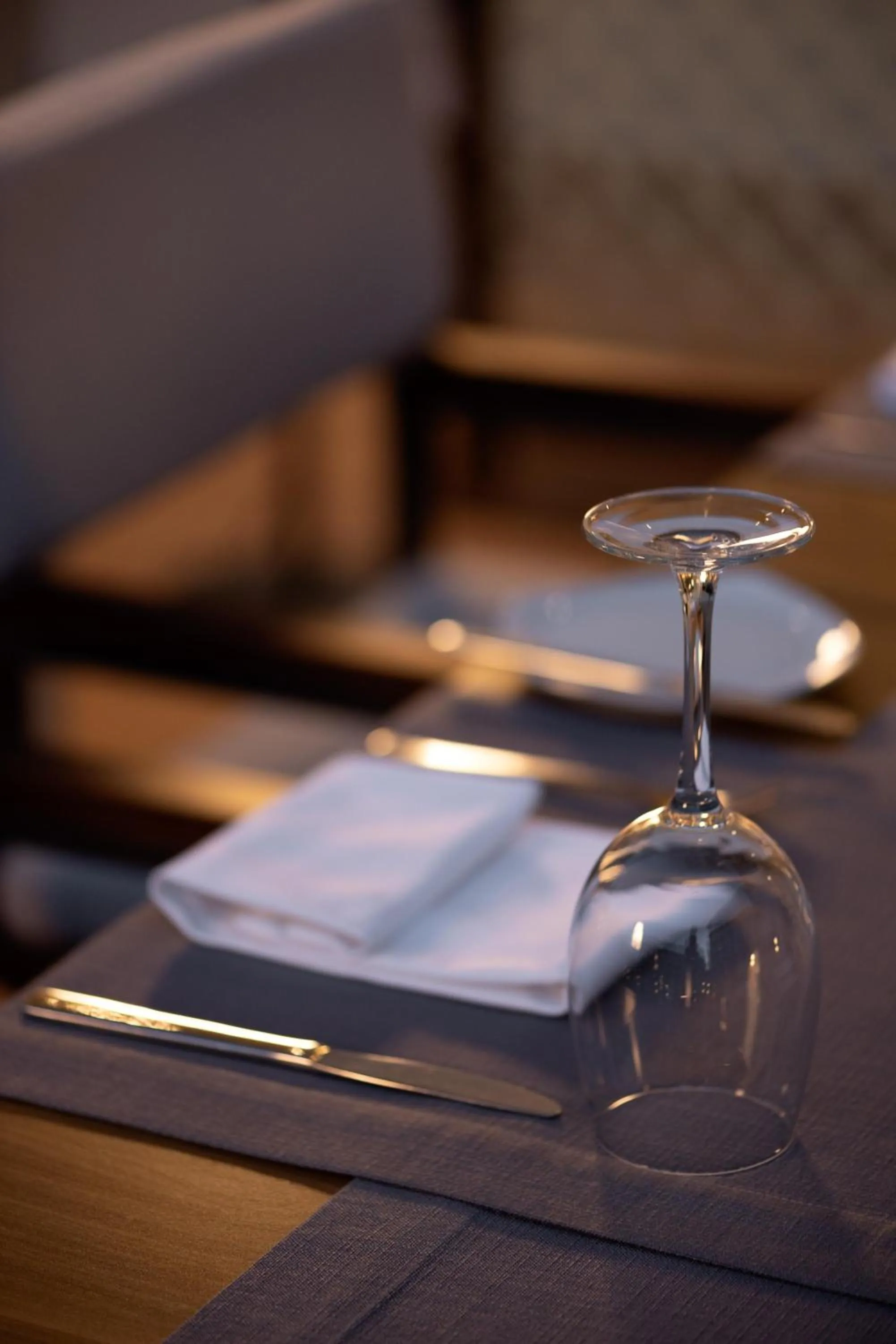 Restaurant/places to eat in Theartemis Palace