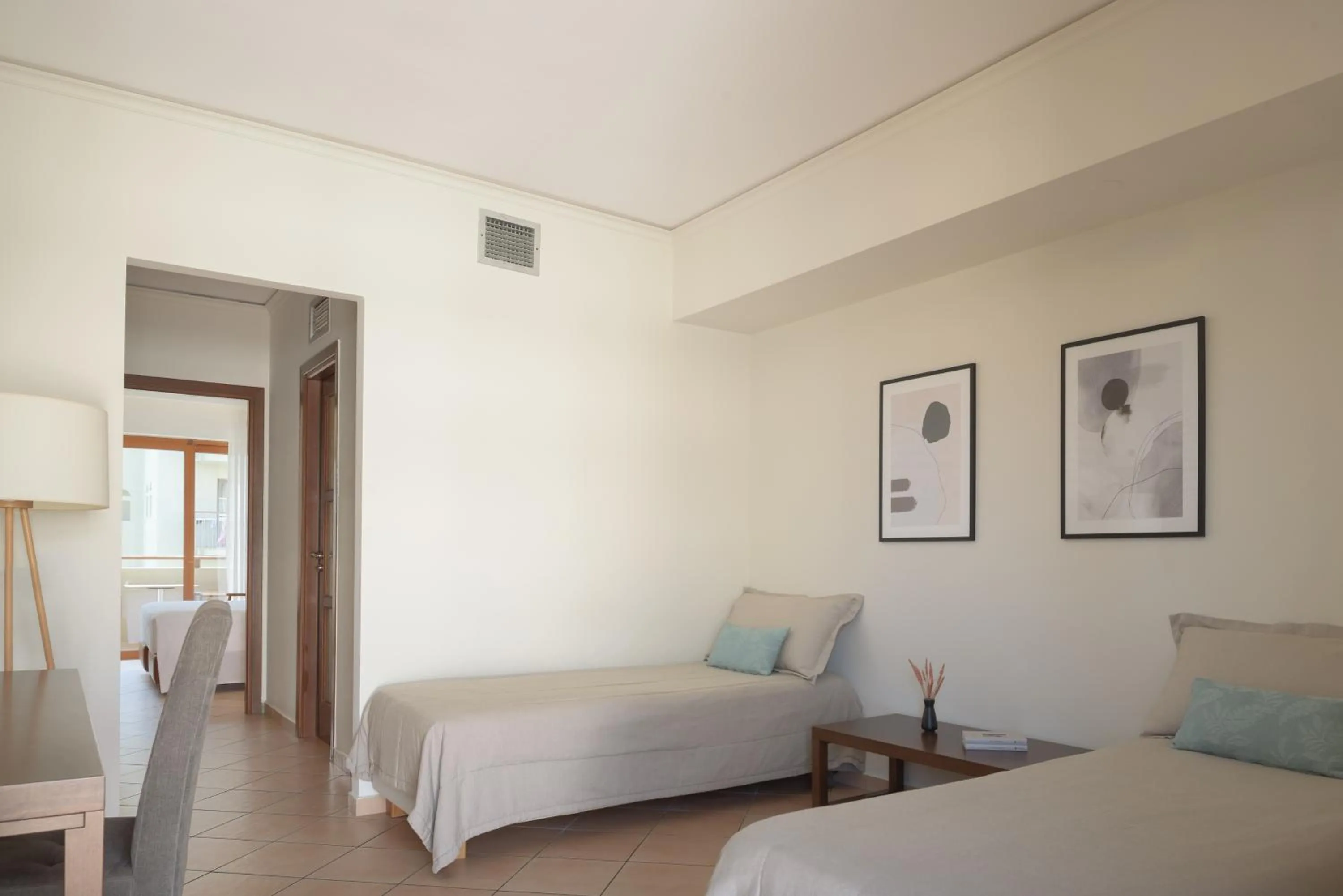 Bed in Theartemis Palace