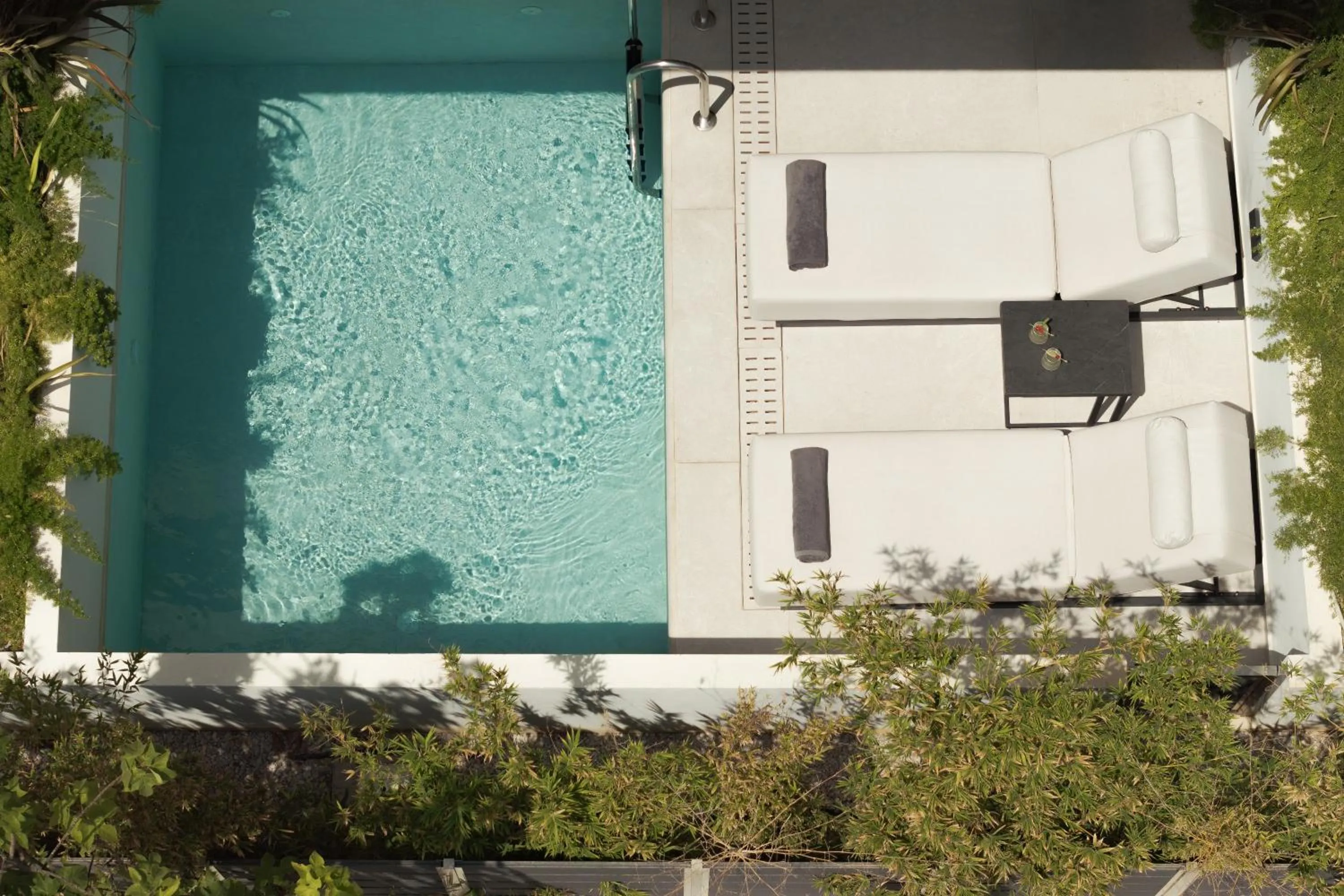 Day in Theartemis Palace