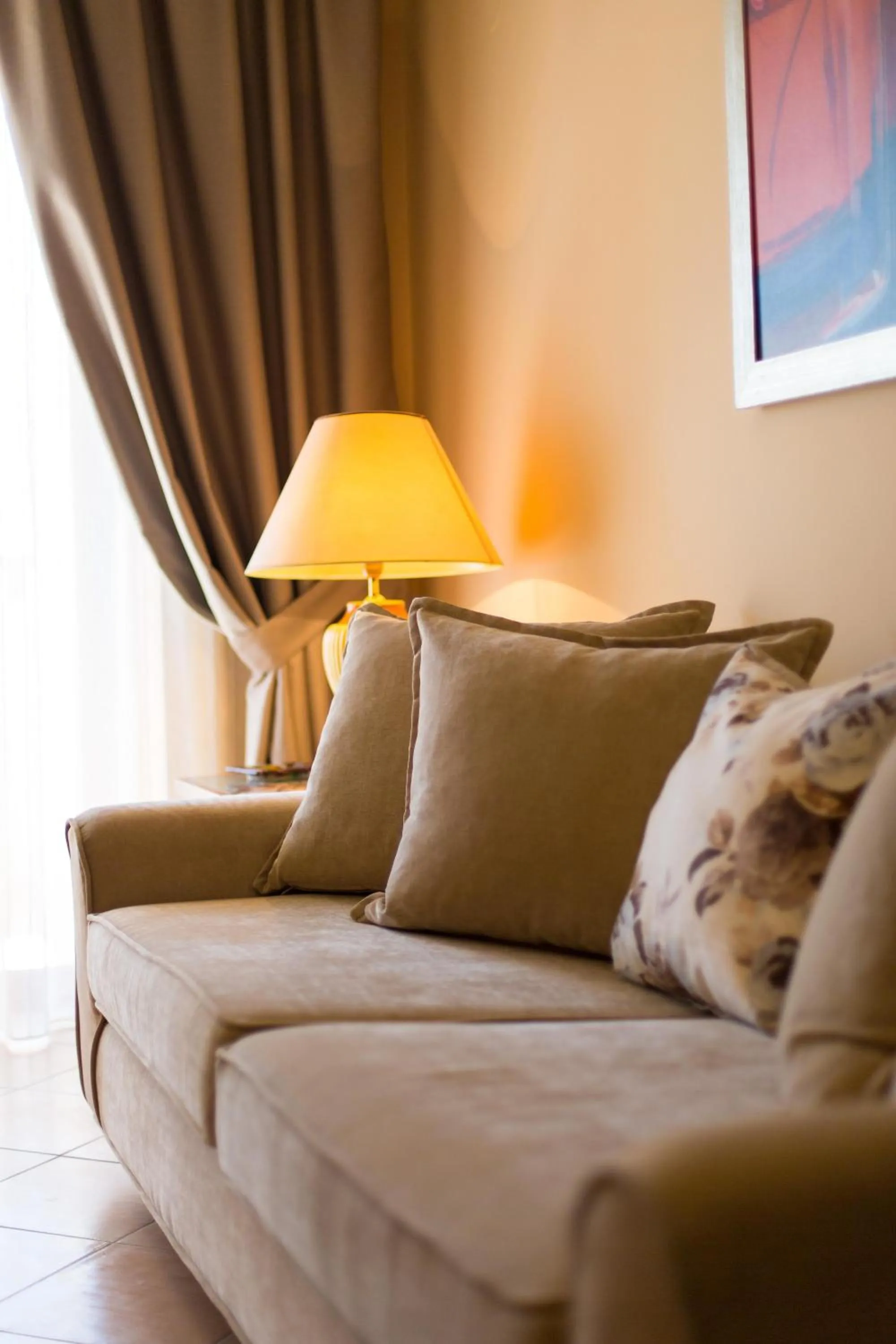 Photo of the whole room in Theartemis Palace