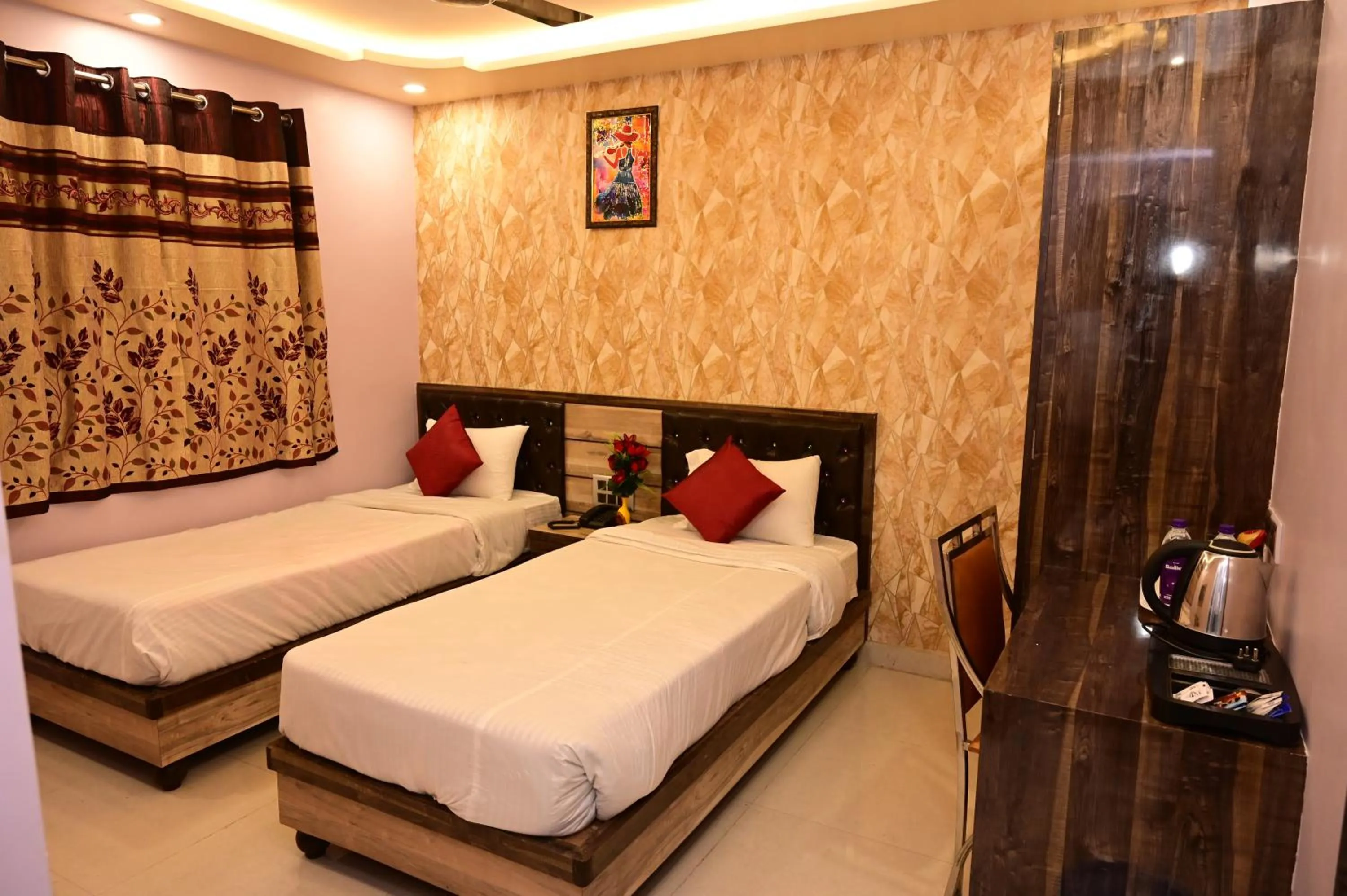 Bed in HOTEL GM INTERNATIONAL