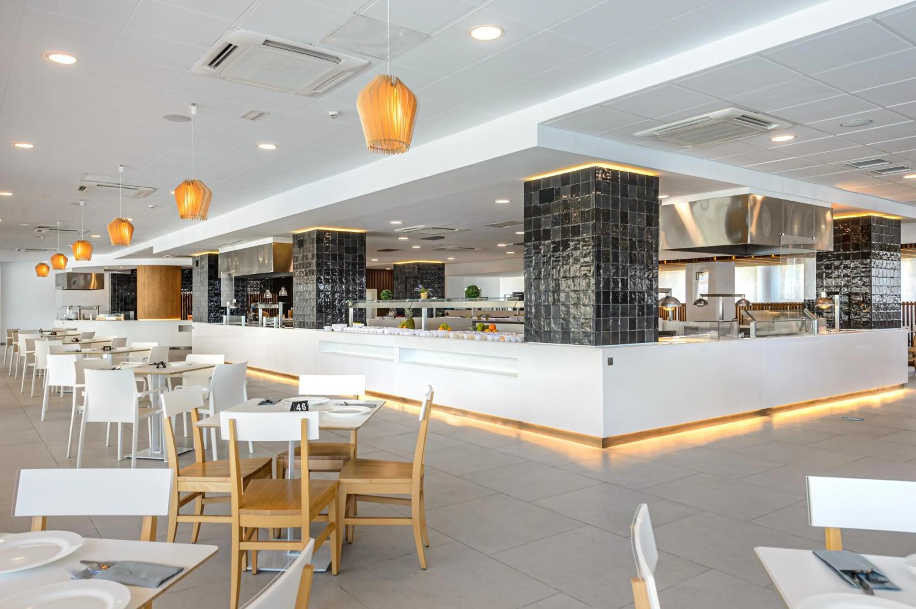 Restaurant/places to eat in Hotel Vibra Algarb