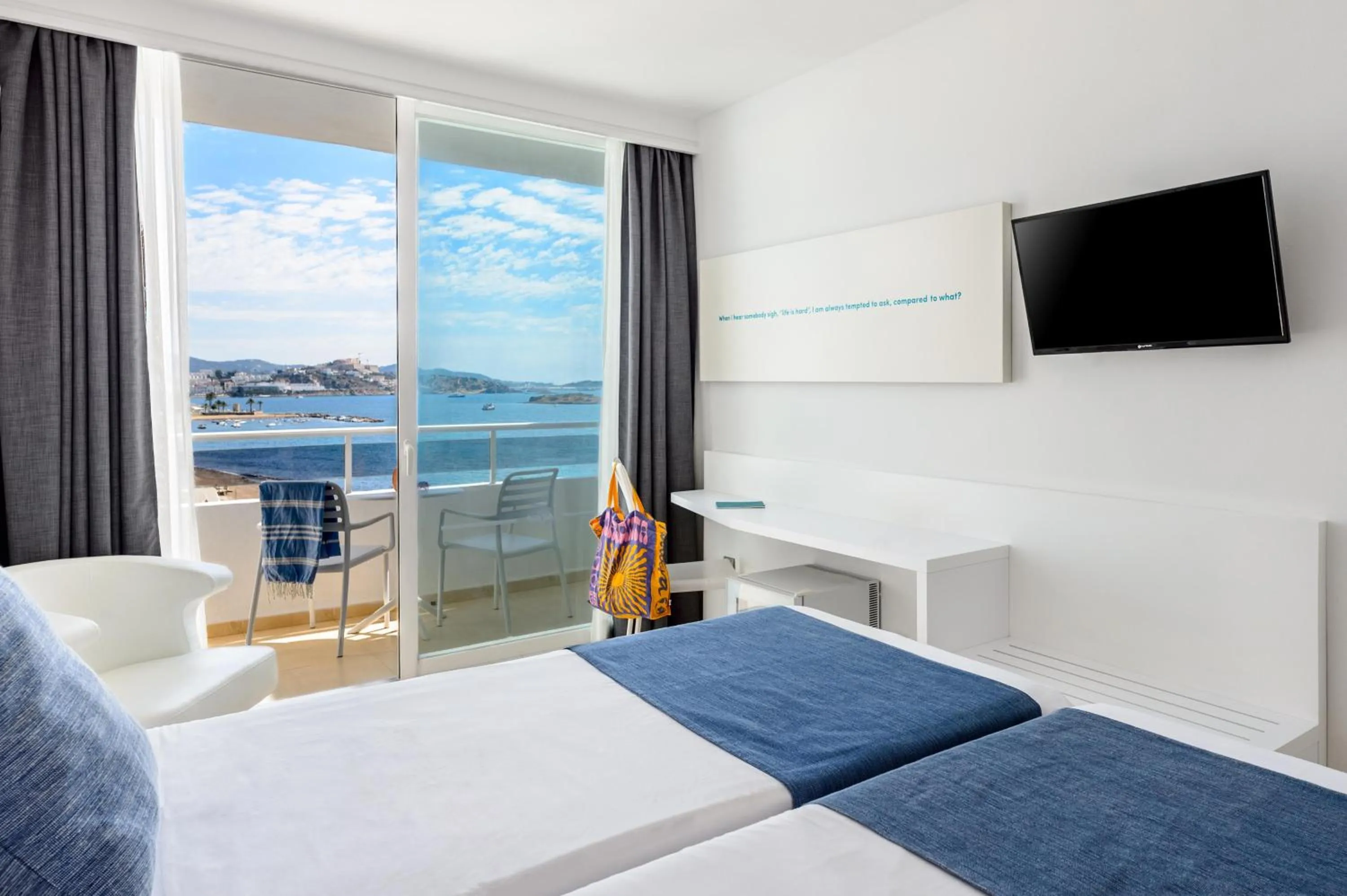 Photo of the whole room, Bed in Hotel Vibra Algarb