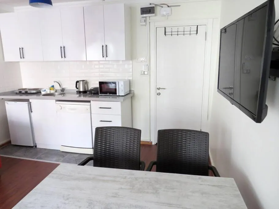 Kitchen or kitchenette in Istanberry - Royal Apartments